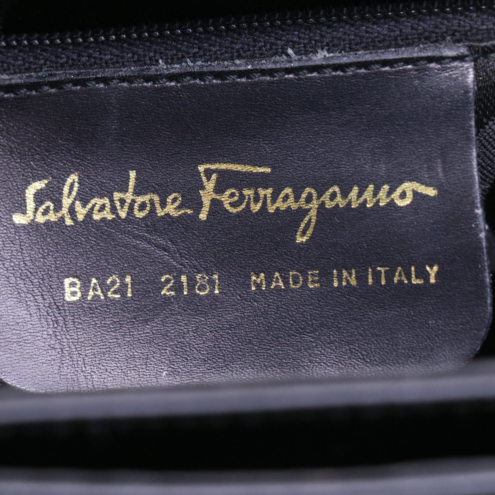 Gancini Convertible Top Handle Bag Leather B21275