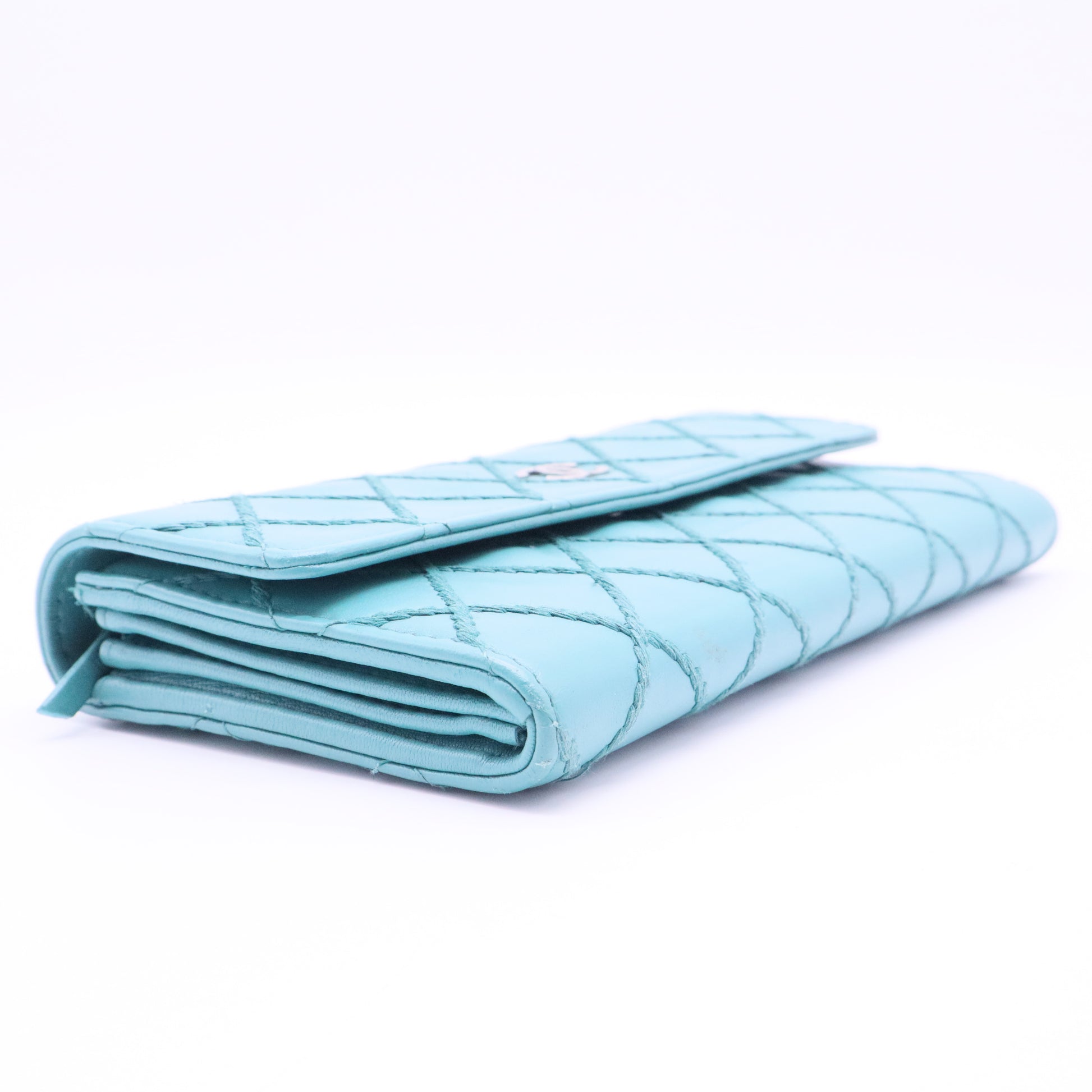 Coco Mark Matelasse Long Wallet Blue