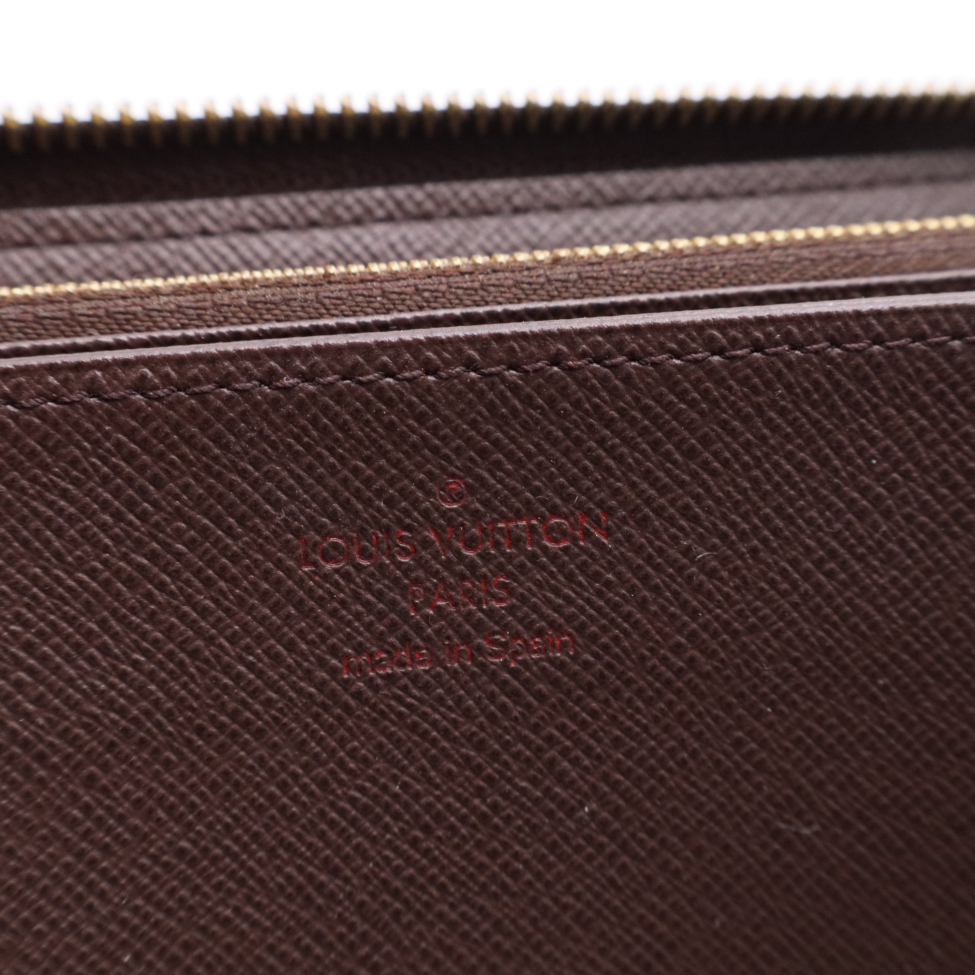 Damier Zippy Wallet