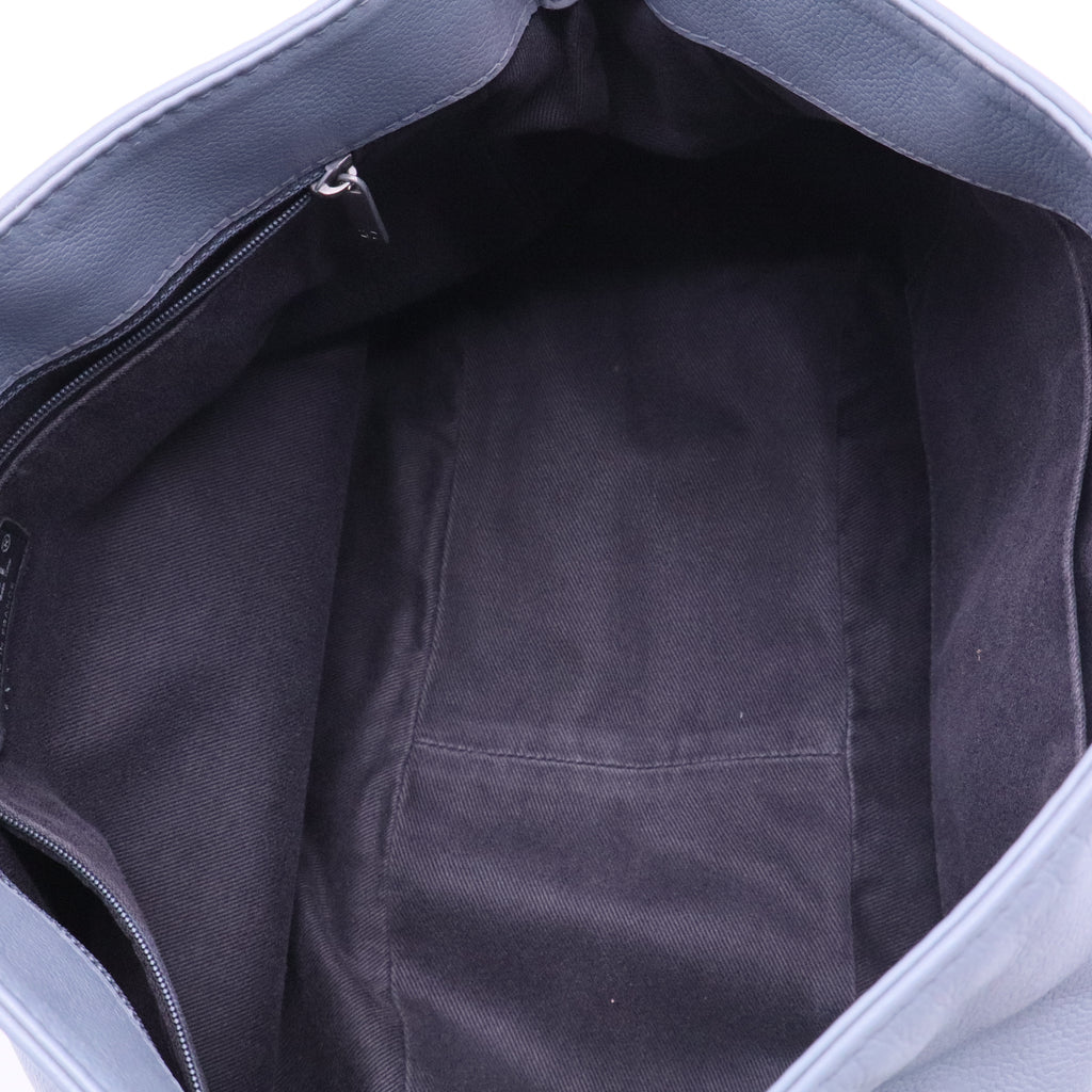 Timeless Half Moon Tote Caviar Large gisel