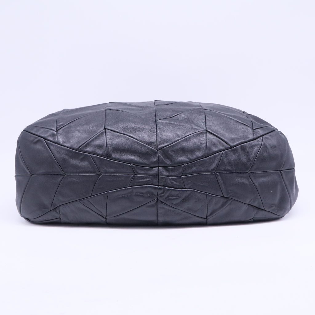 Black Leather Quilted Chevron Hobo Bag B20450