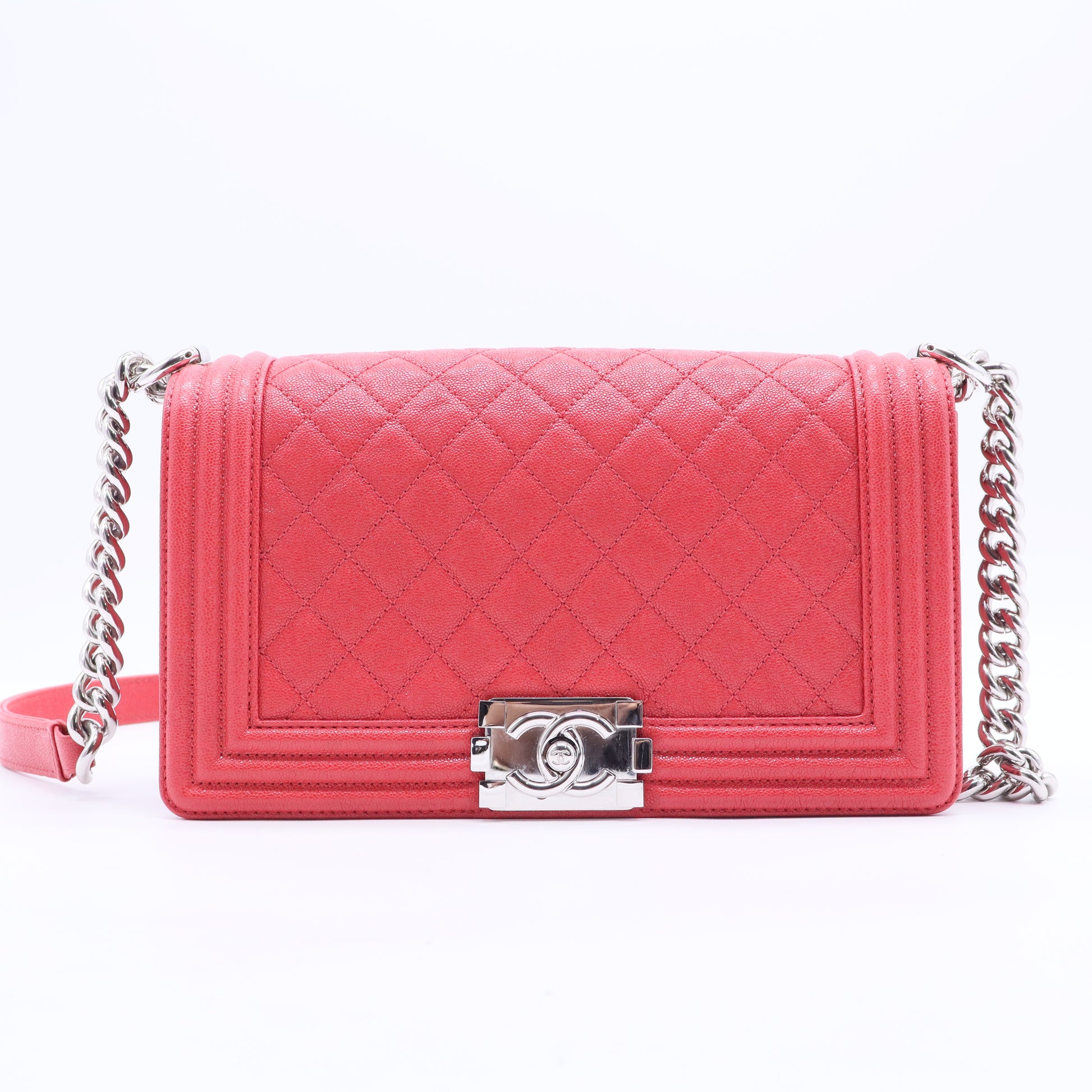 Caviar Quilted Medium Boy Flap Red B12424