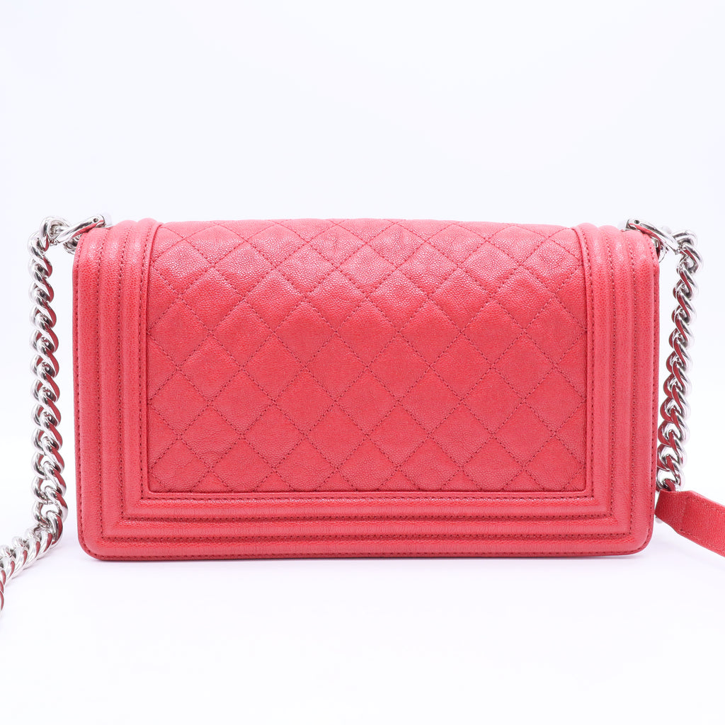 Caviar Quilted Medium Boy Flap Red B12424