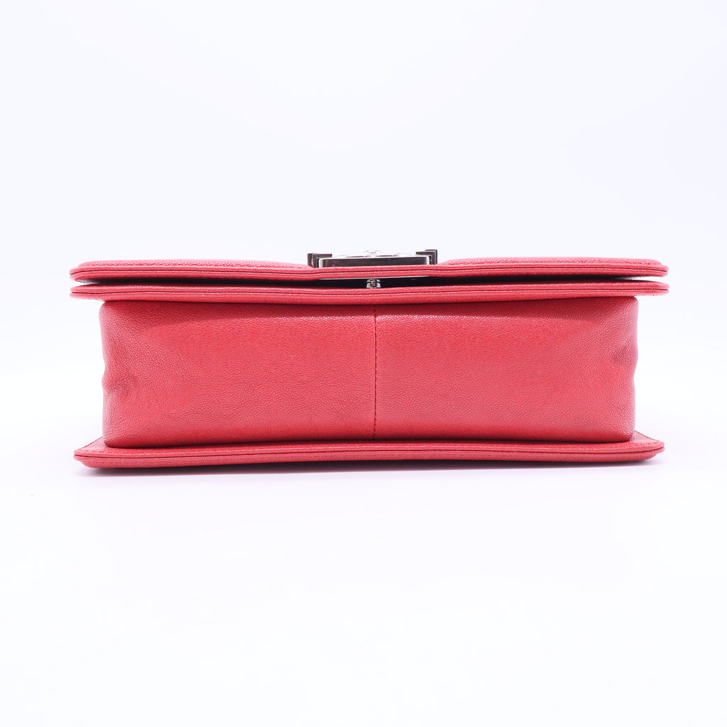 Caviar Quilted Medium Boy Flap Red B12424