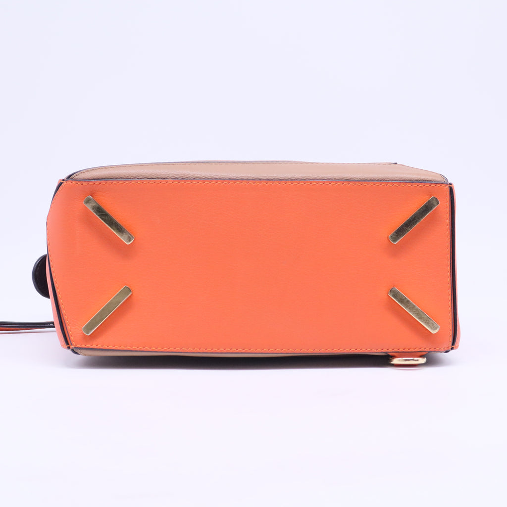 Puzzle Bag Leather Medium shoulder bag B20294
