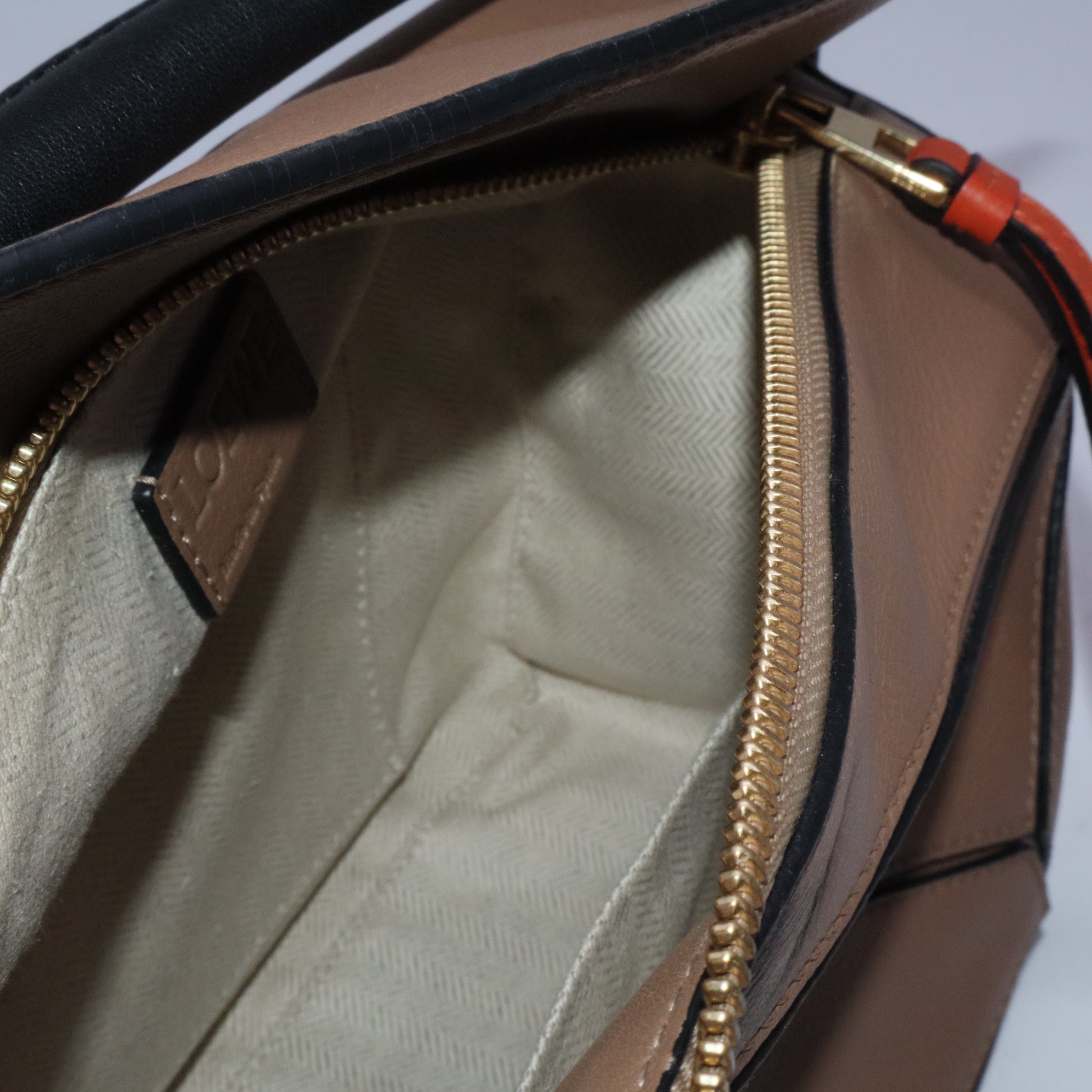 Puzzle Bag Leather Medium shoulder bag B20294