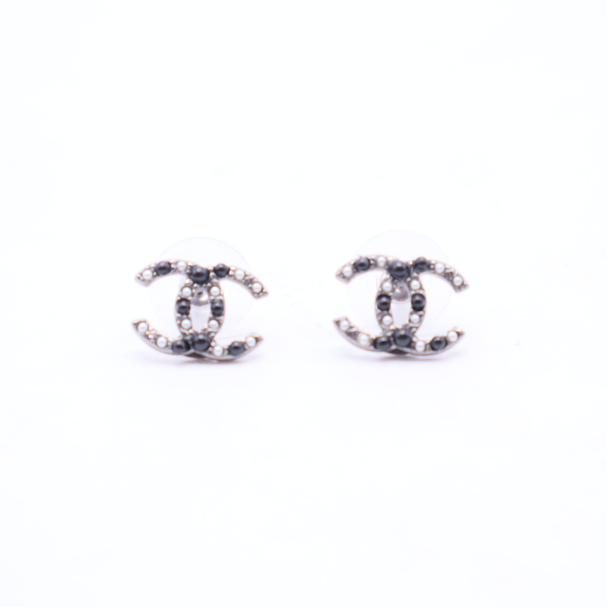 Gunmetal Tone Black & Grey Beaded CC Stud Earrings W20110