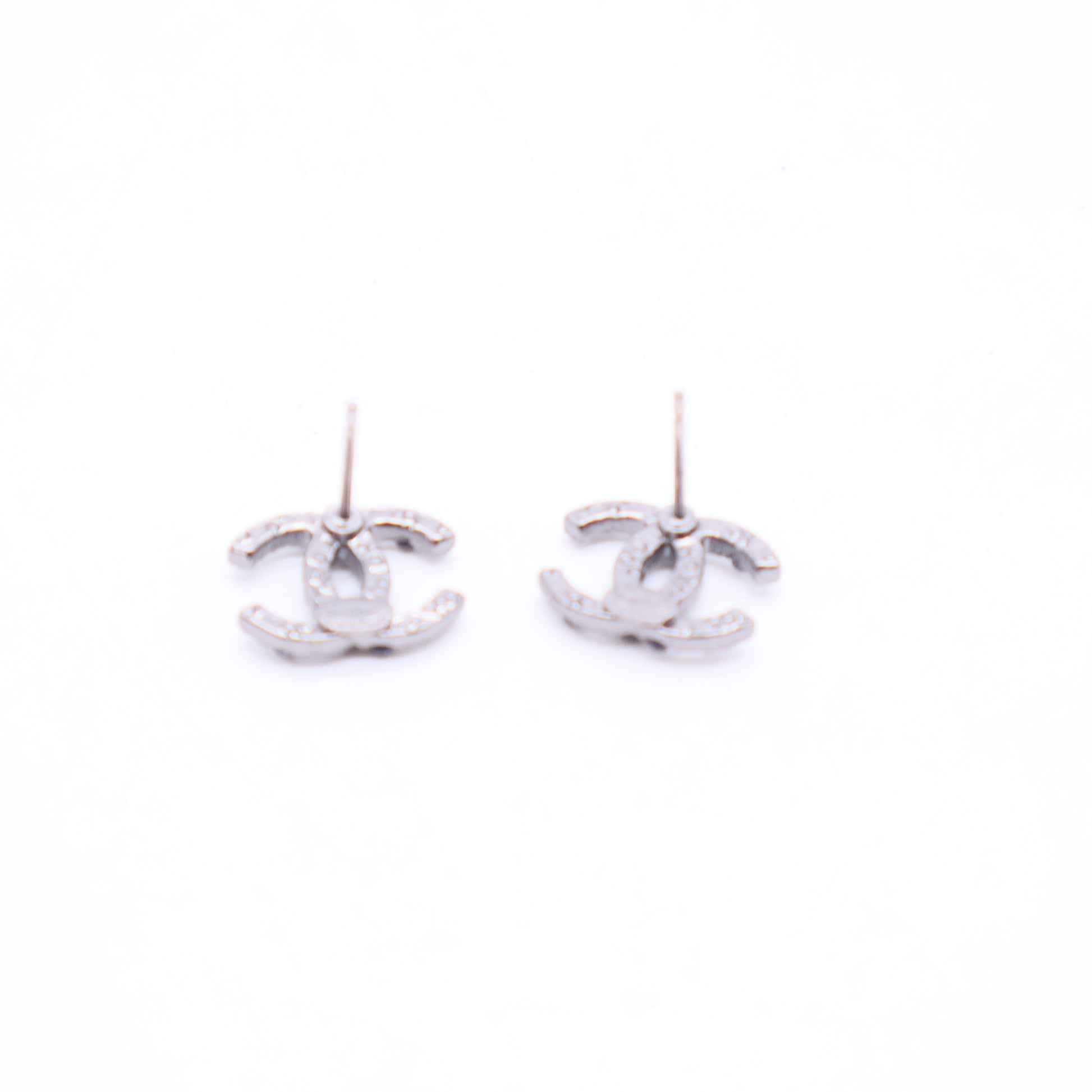 Gunmetal Tone Black & Grey Beaded CC Stud Earrings W20110