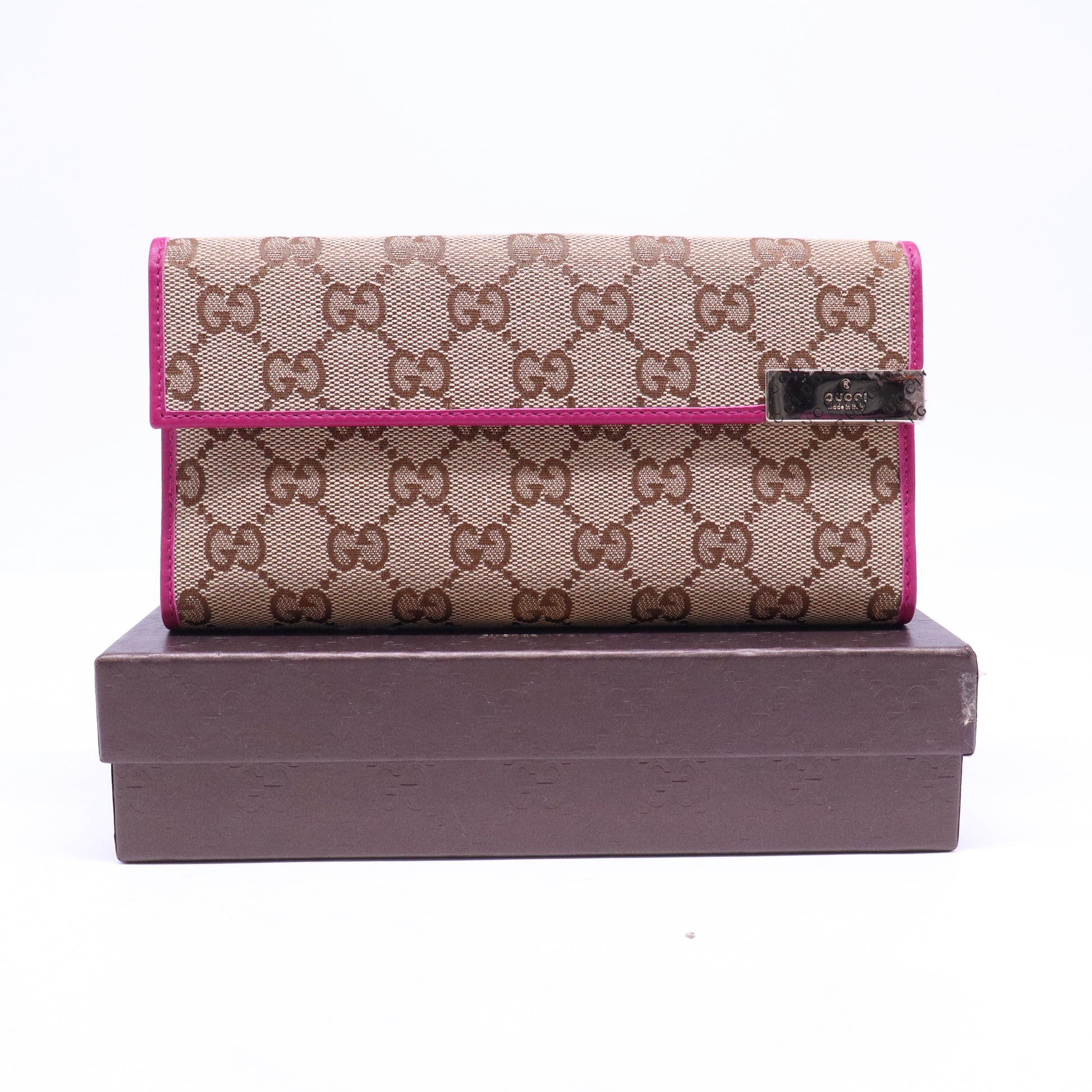 Gucci GG Canvas Metal Bar Continental Wallet W21218