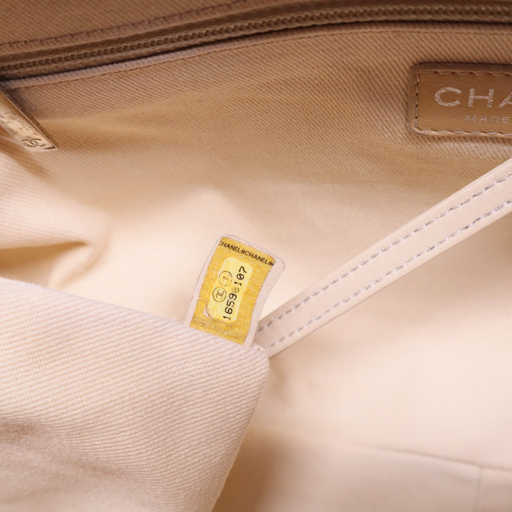 Timeless Soft Shopper Tote B20588