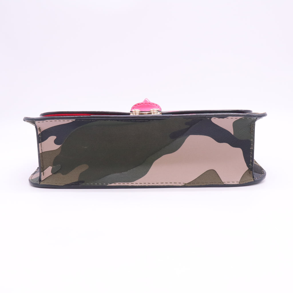 Camouflage Medium Glam Lock Rockstud Shoulder Bag B24393