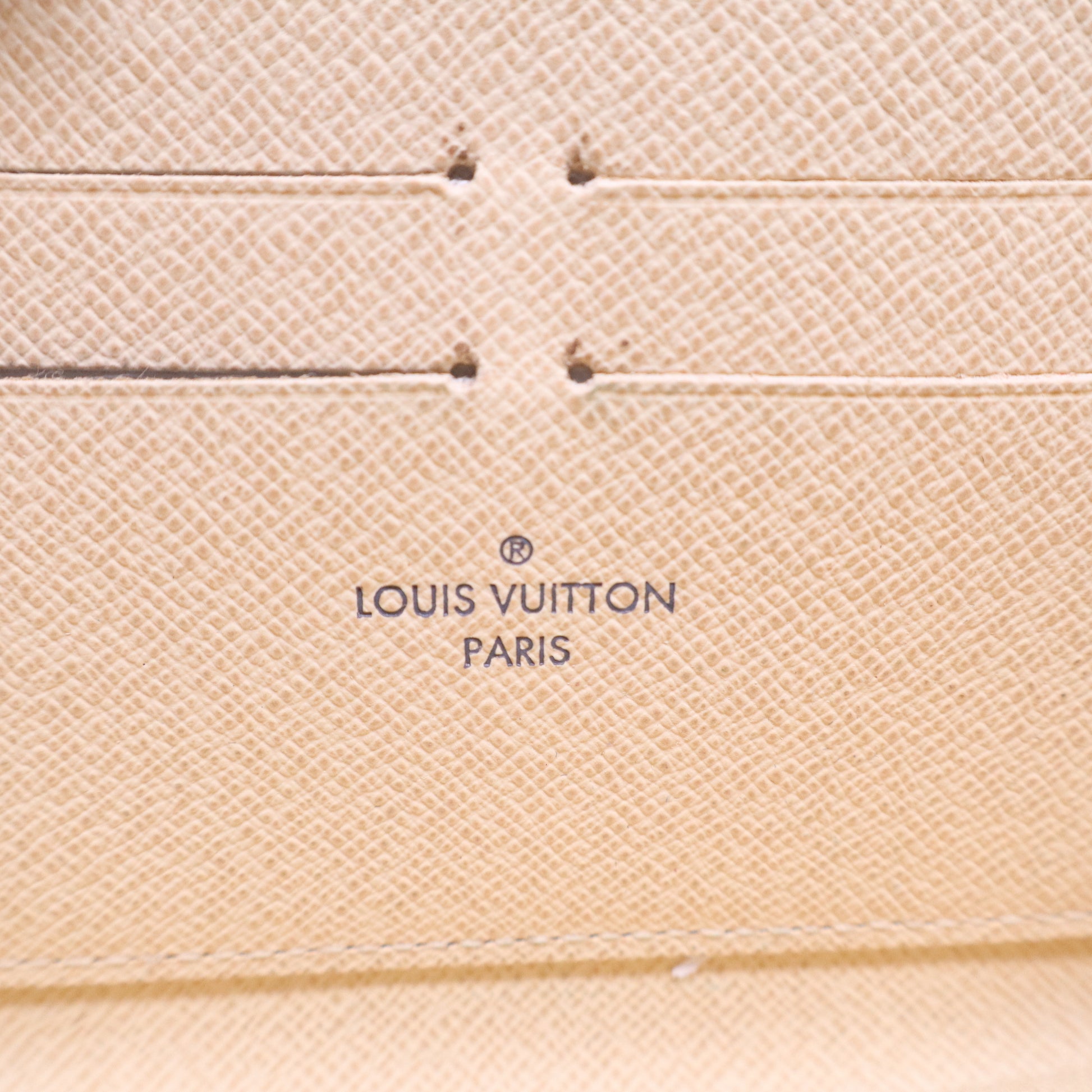 Louis Vuitton Damier Azur Zippy Wallet W20984