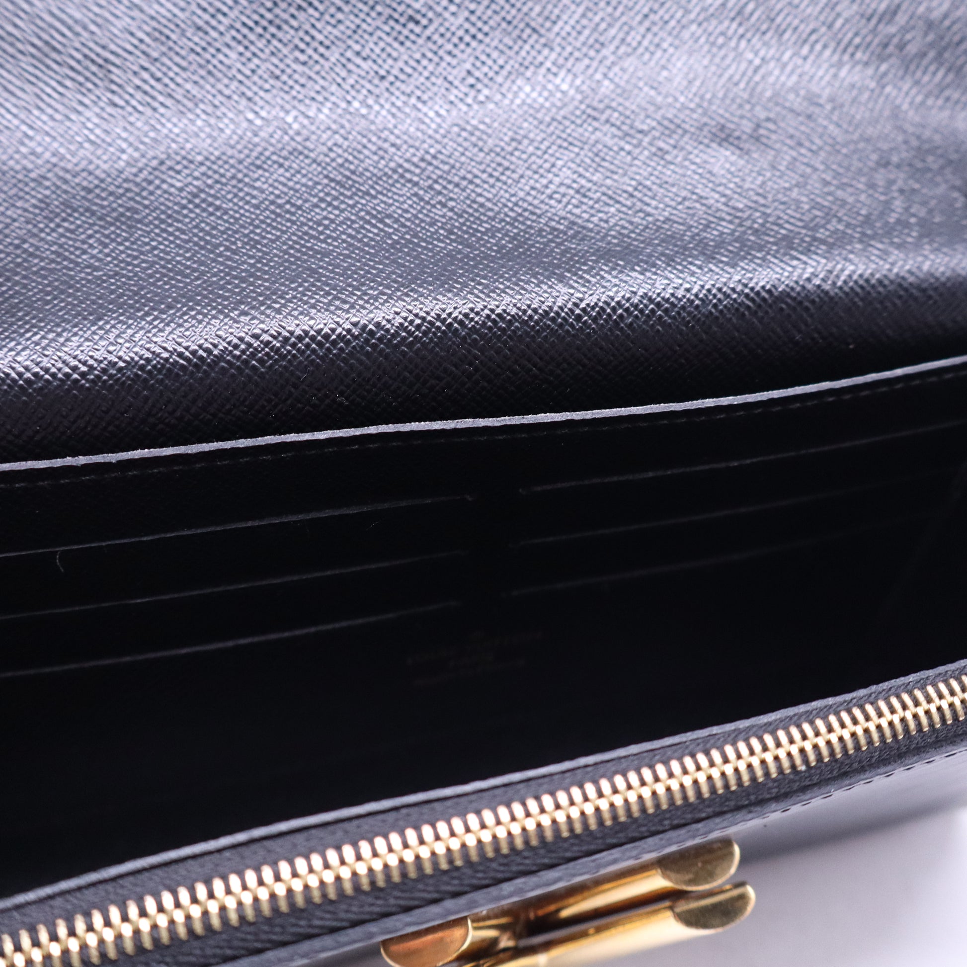 Twist Handbag Bird Motif Epi Leather MM B21581