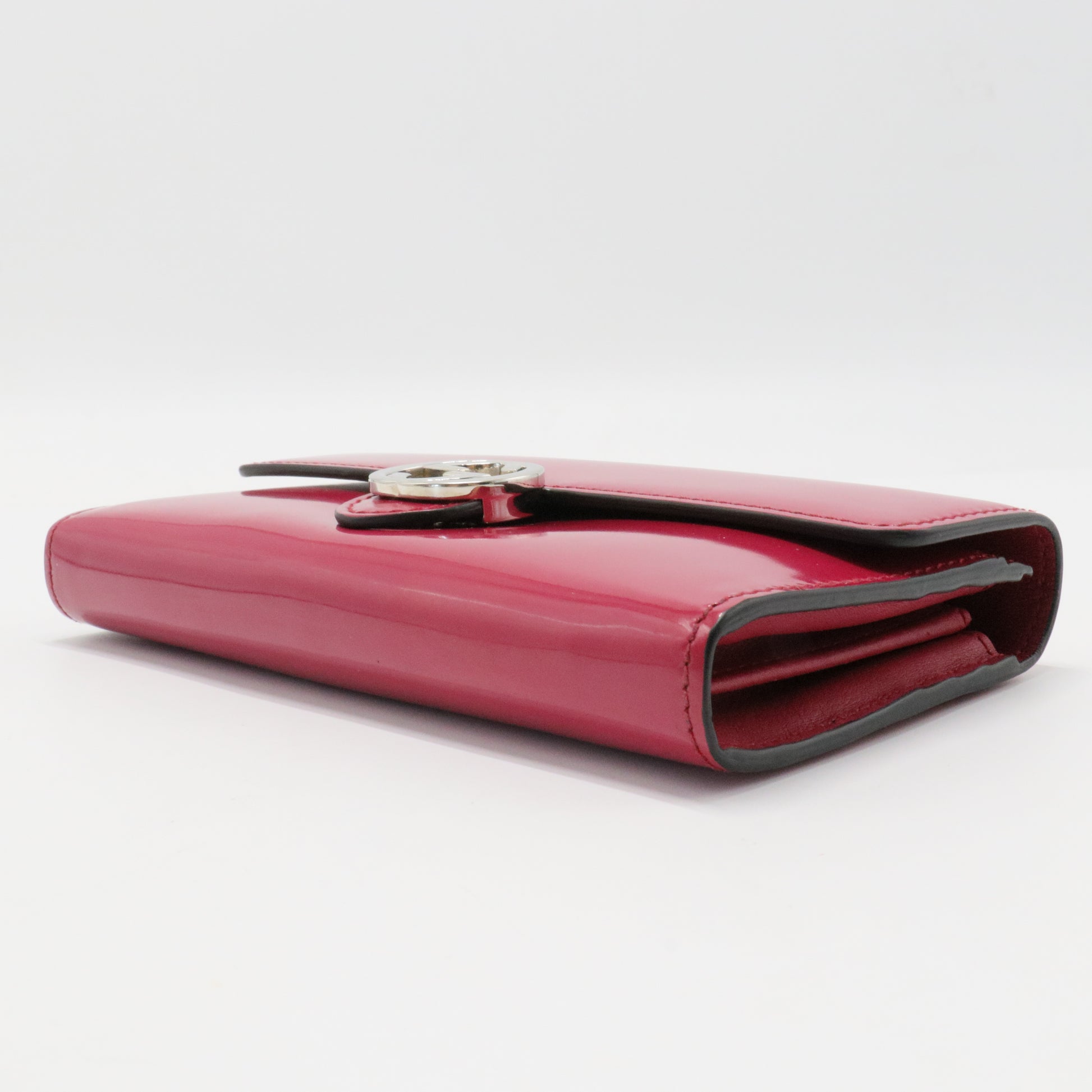 Red Interlocking G Flap Leather Wallet