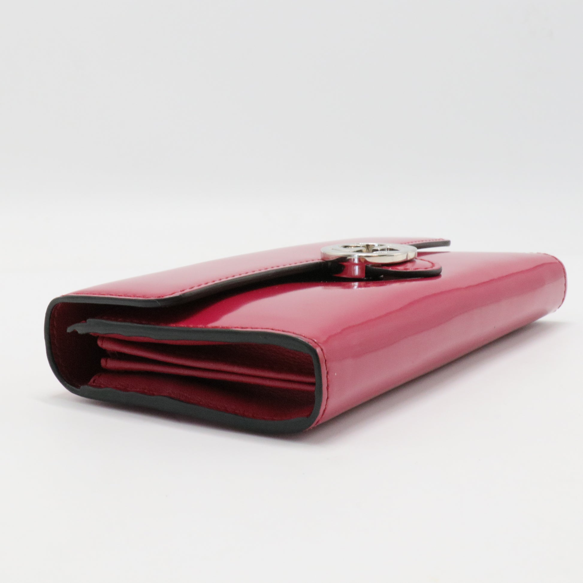Red Interlocking G Flap Leather Wallet