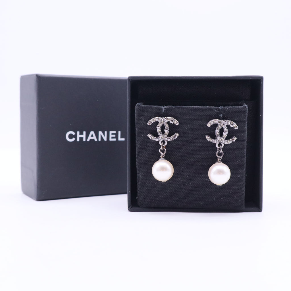 Pearl Double C Earrings W20103