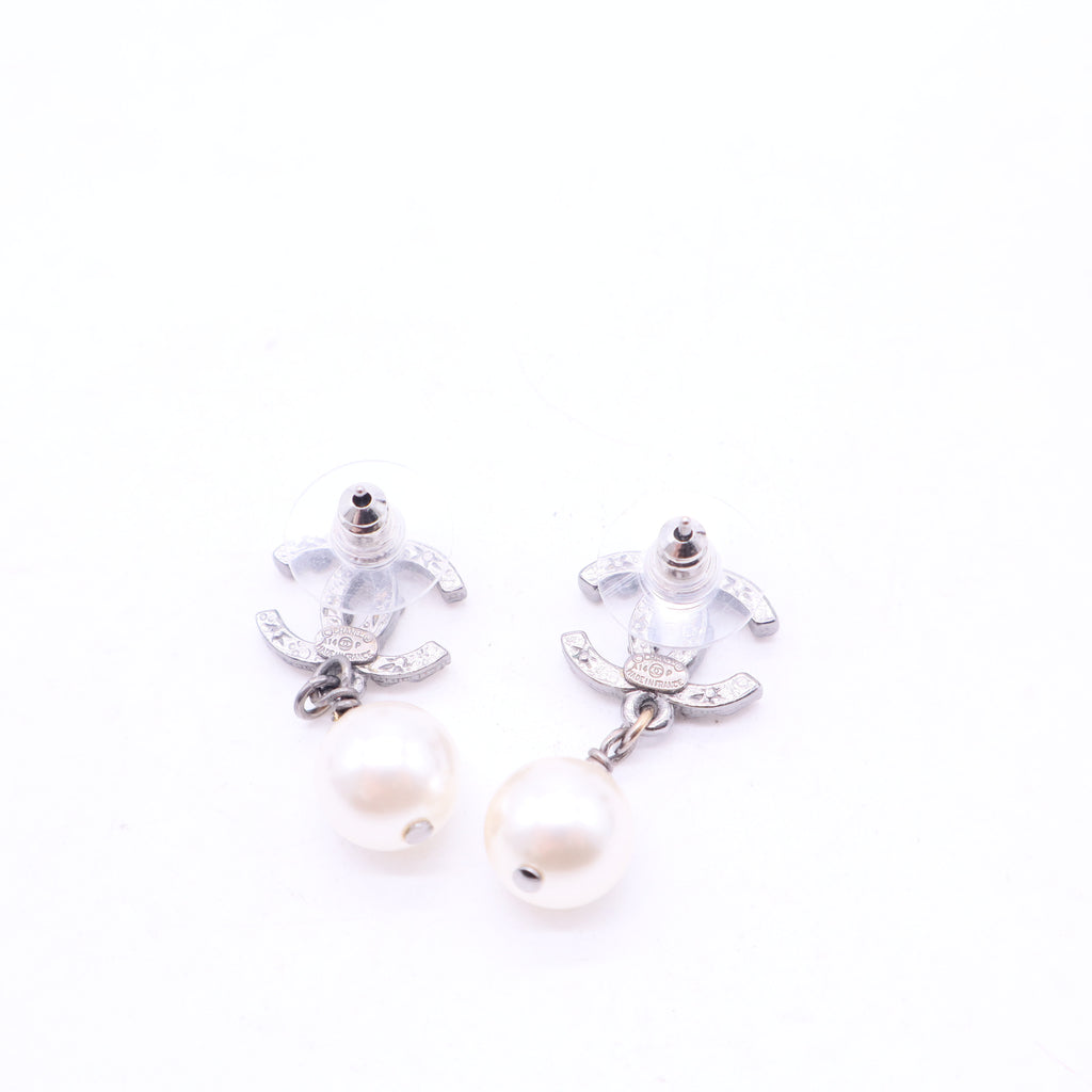 Pearl Double C Earrings W20103