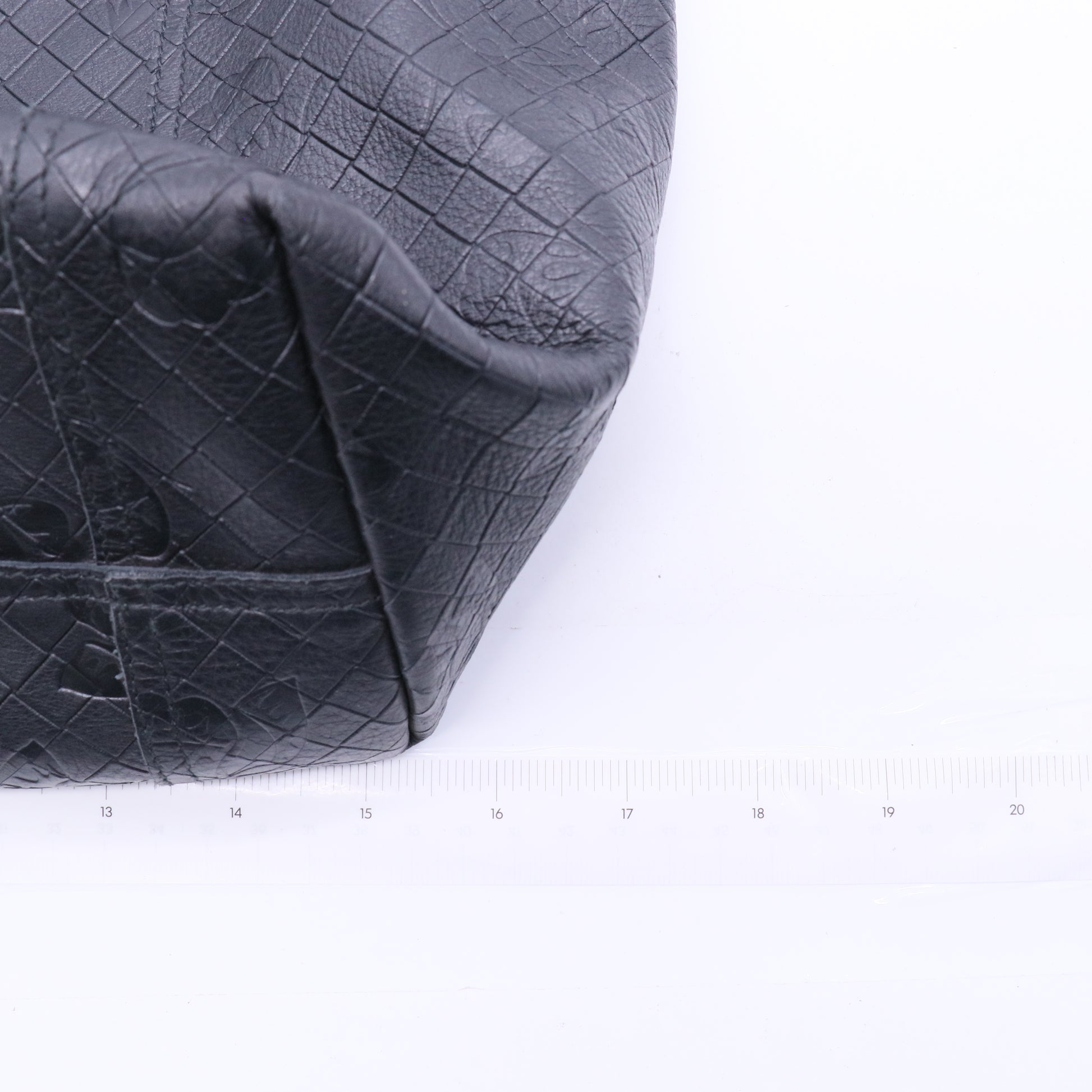 Bottega Veneta Calfskin Intrecciomirage Medium Intarsio Tote Petale twins LDJ3867