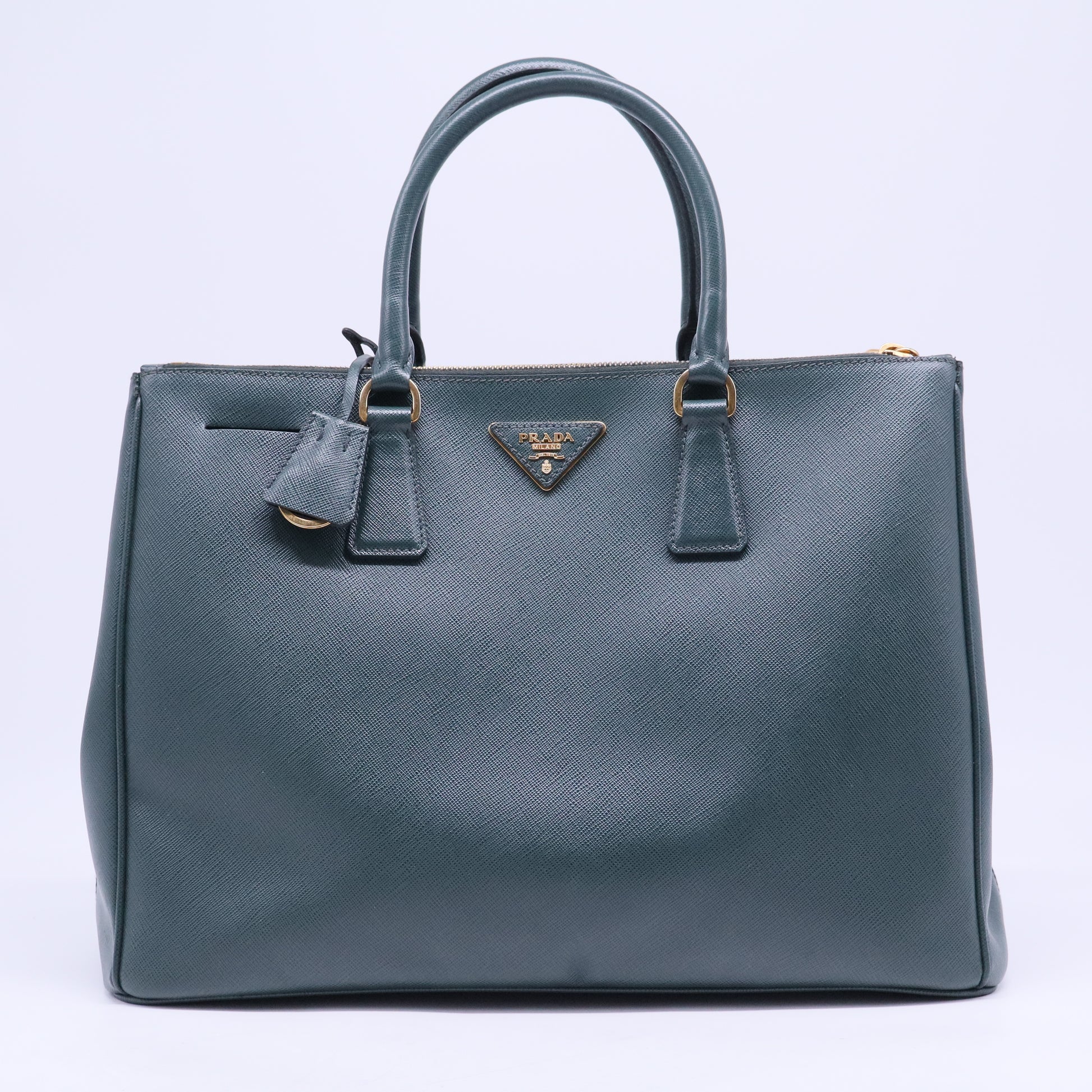 Saffiano Leather Galleria Double Zip Large B20683
