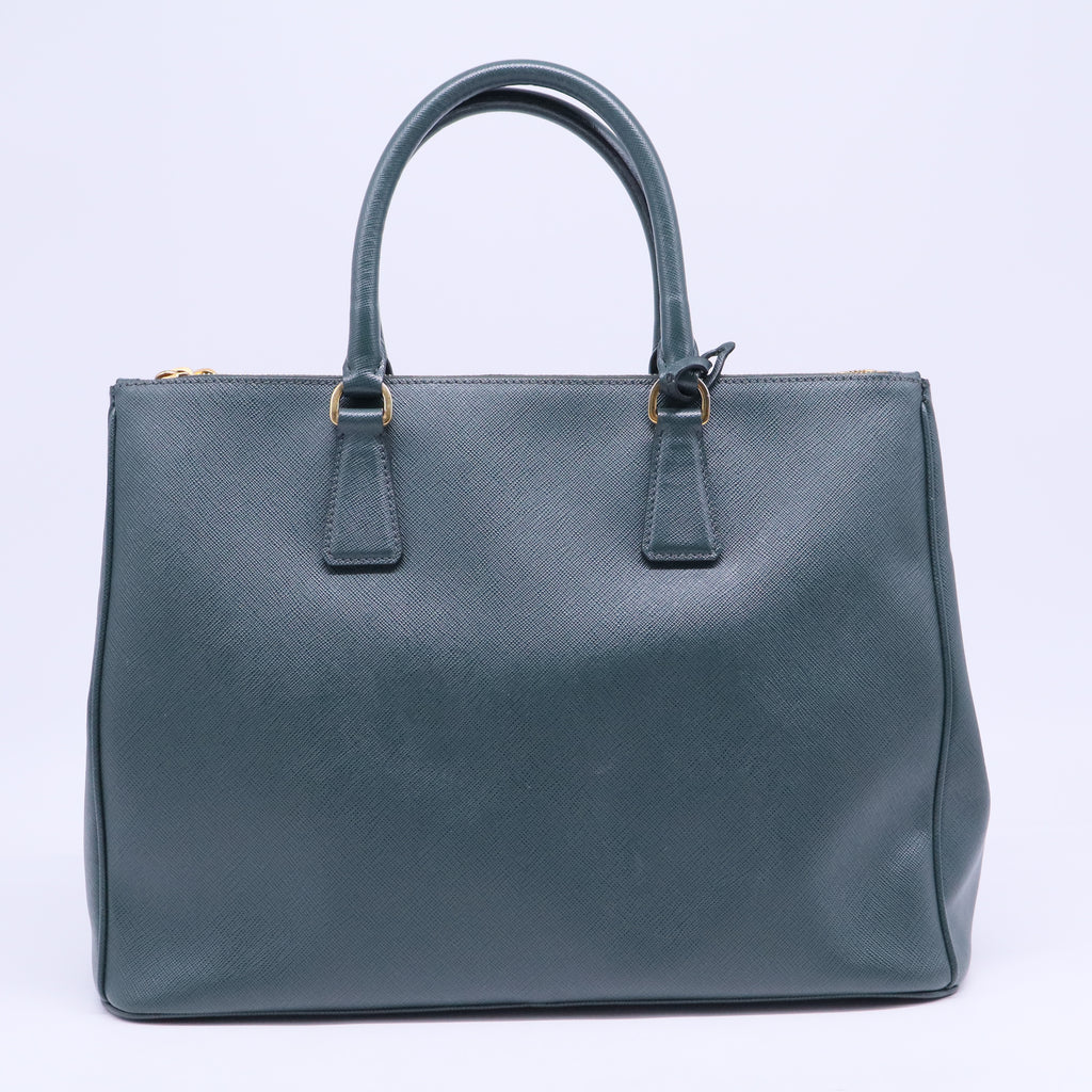 Saffiano Leather Galleria Double Zip Large B20683