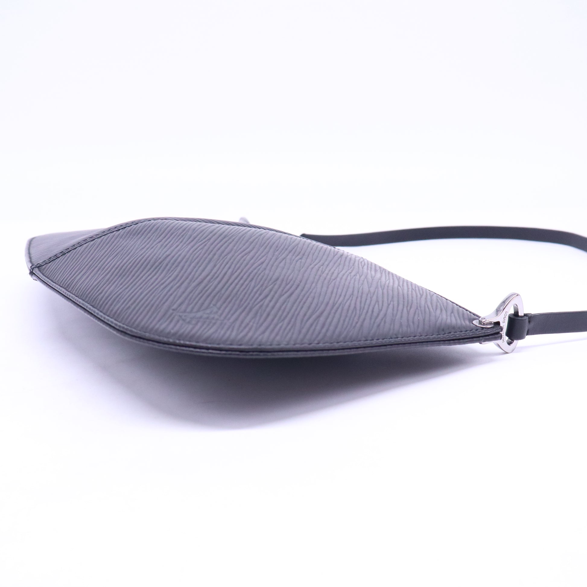 Epi Leather Demi-Lune Vintage B21665