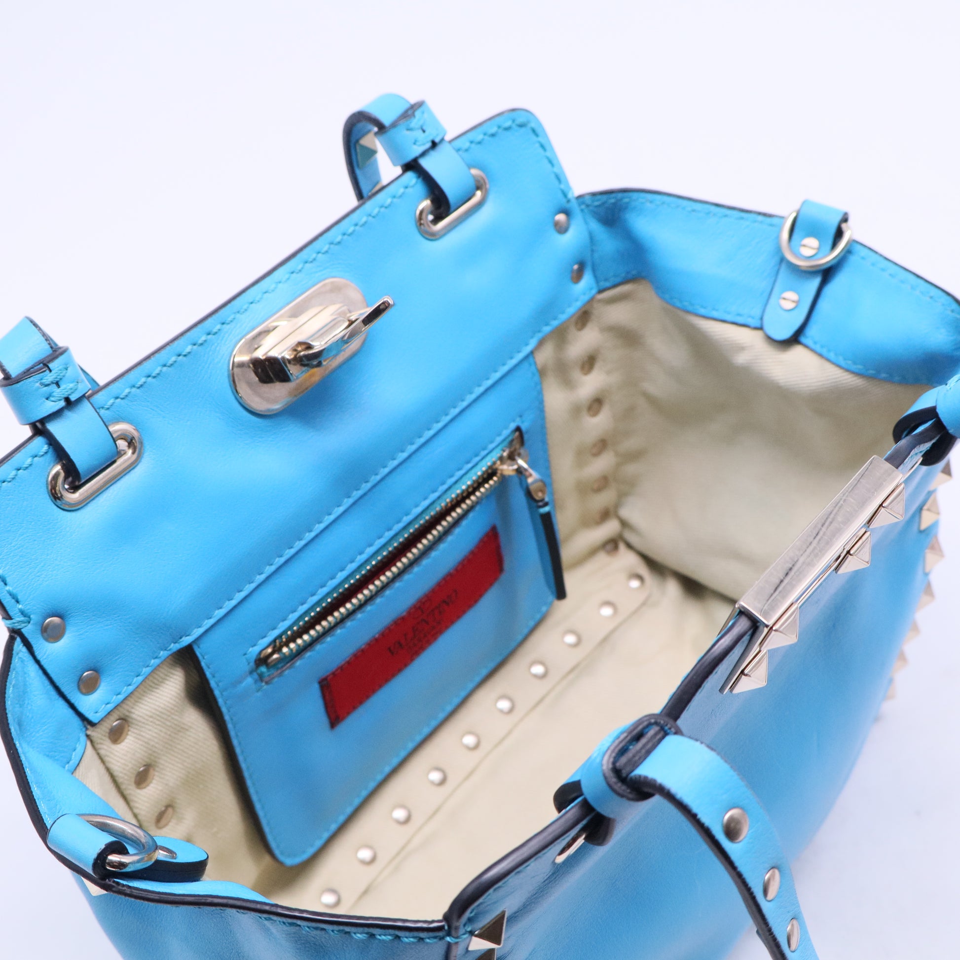 Rockstud Tote B20548