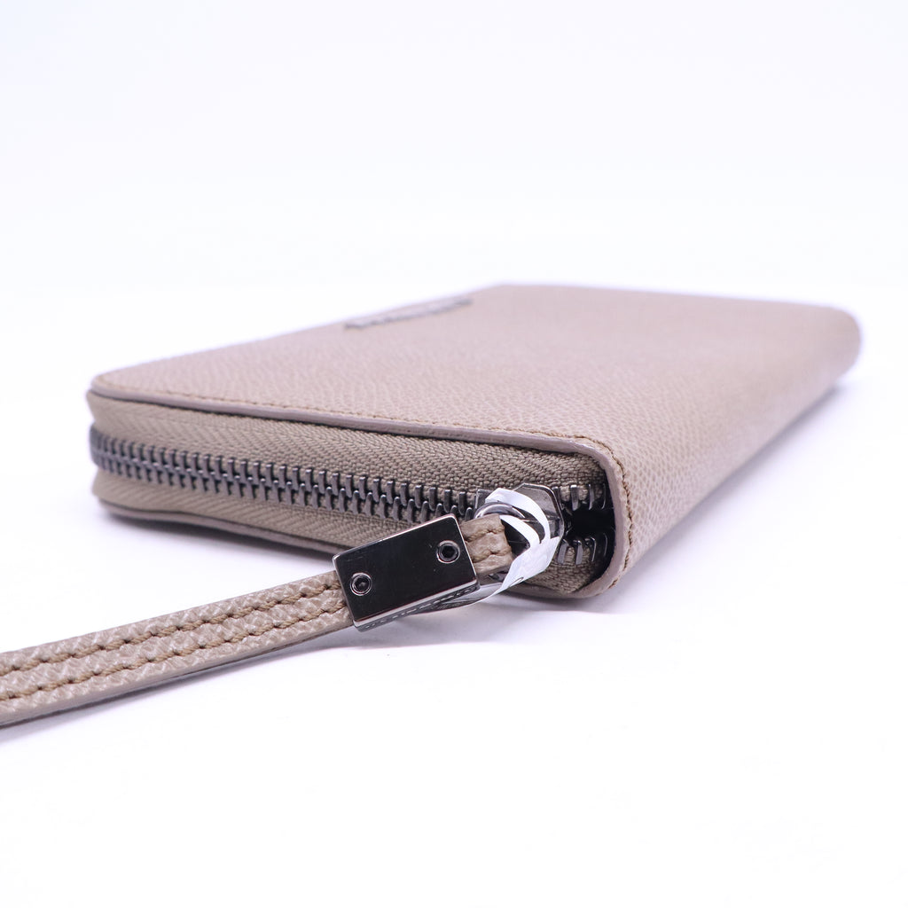Burberry London Calfskin Zip Around Wallet W21130