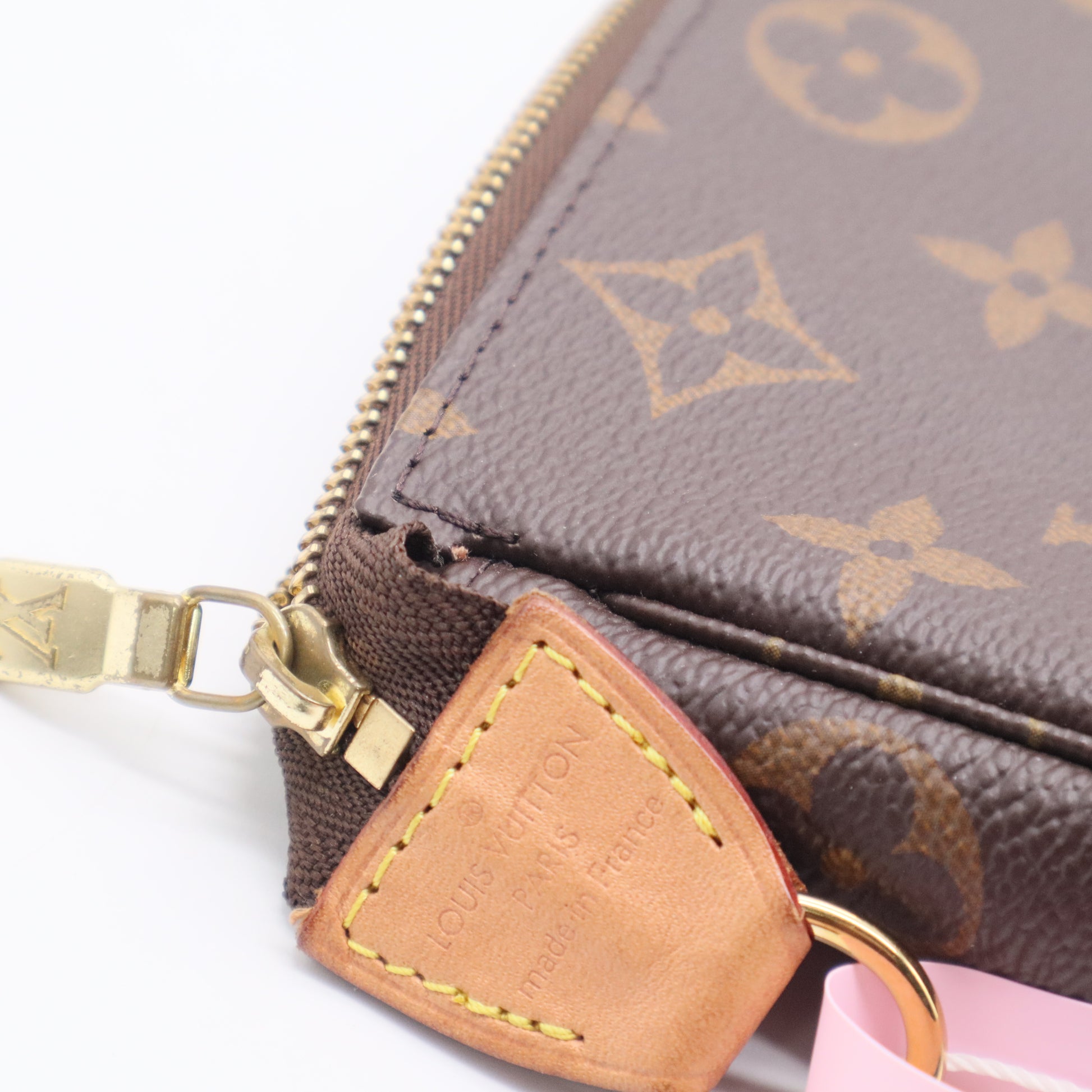 Louis Vuitton Monogram Mini Pochette Accessories LDJ3326