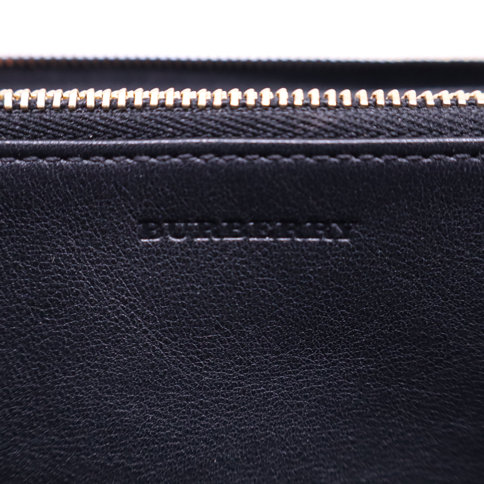 House Check Canvas and Leather Zip Continental Wallet W21016