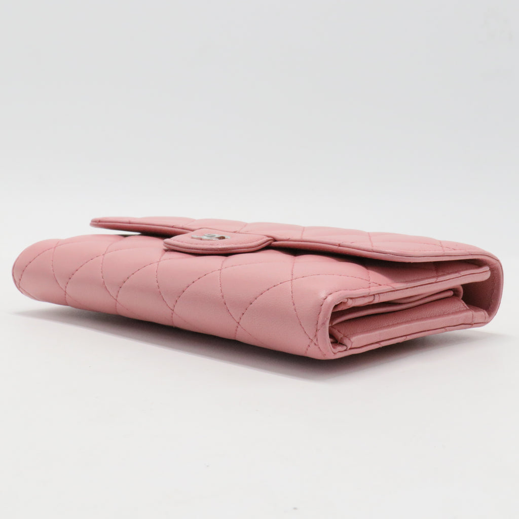 Caviar Quilted Large Gusset Flap Wallet