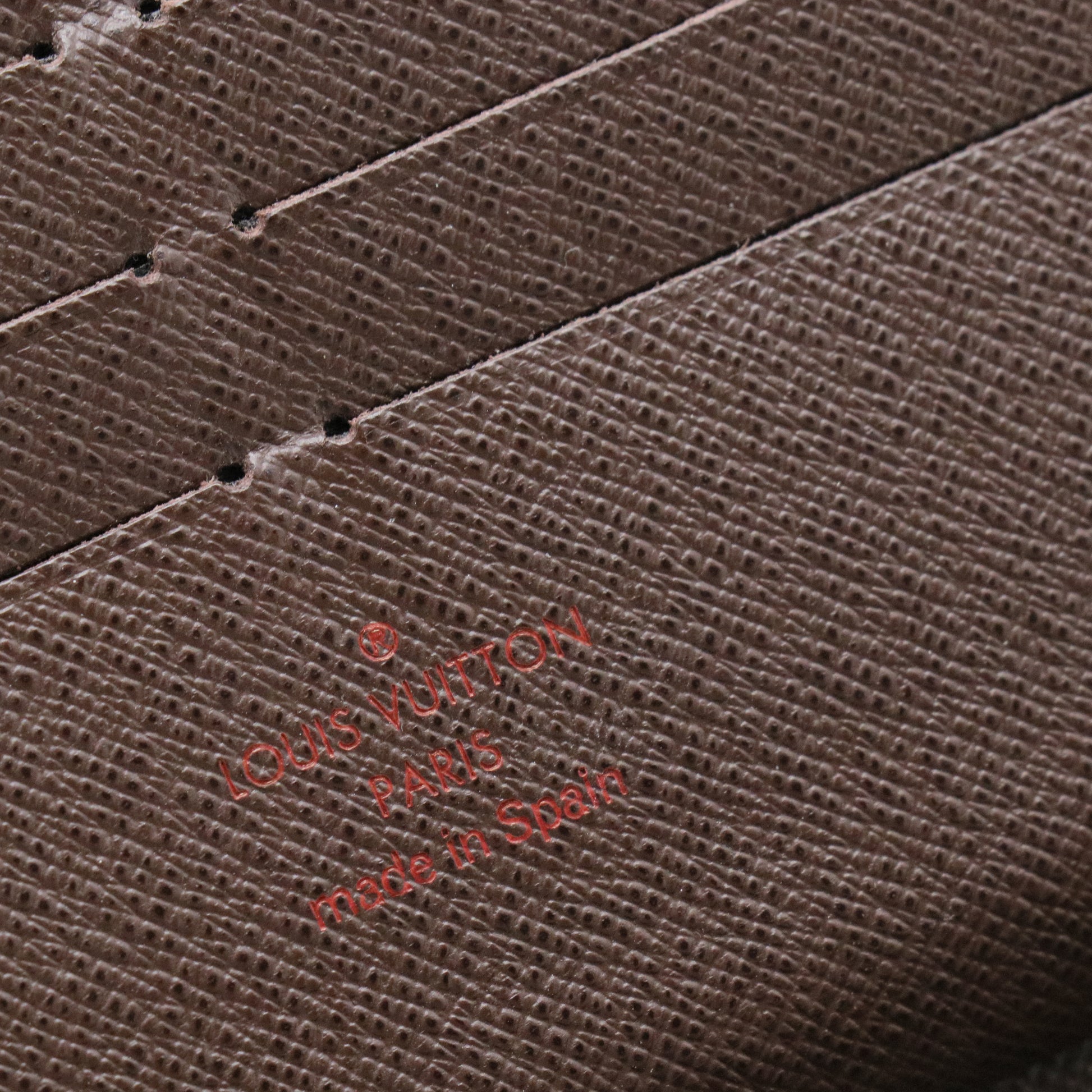 Damier Ebene Zippy Wallet