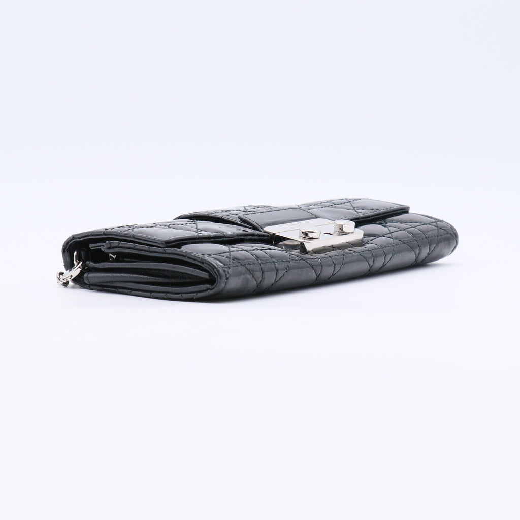 Black Cannage Quilted Patent Leather Wallet-On-Chain Clutch Bag  B20855