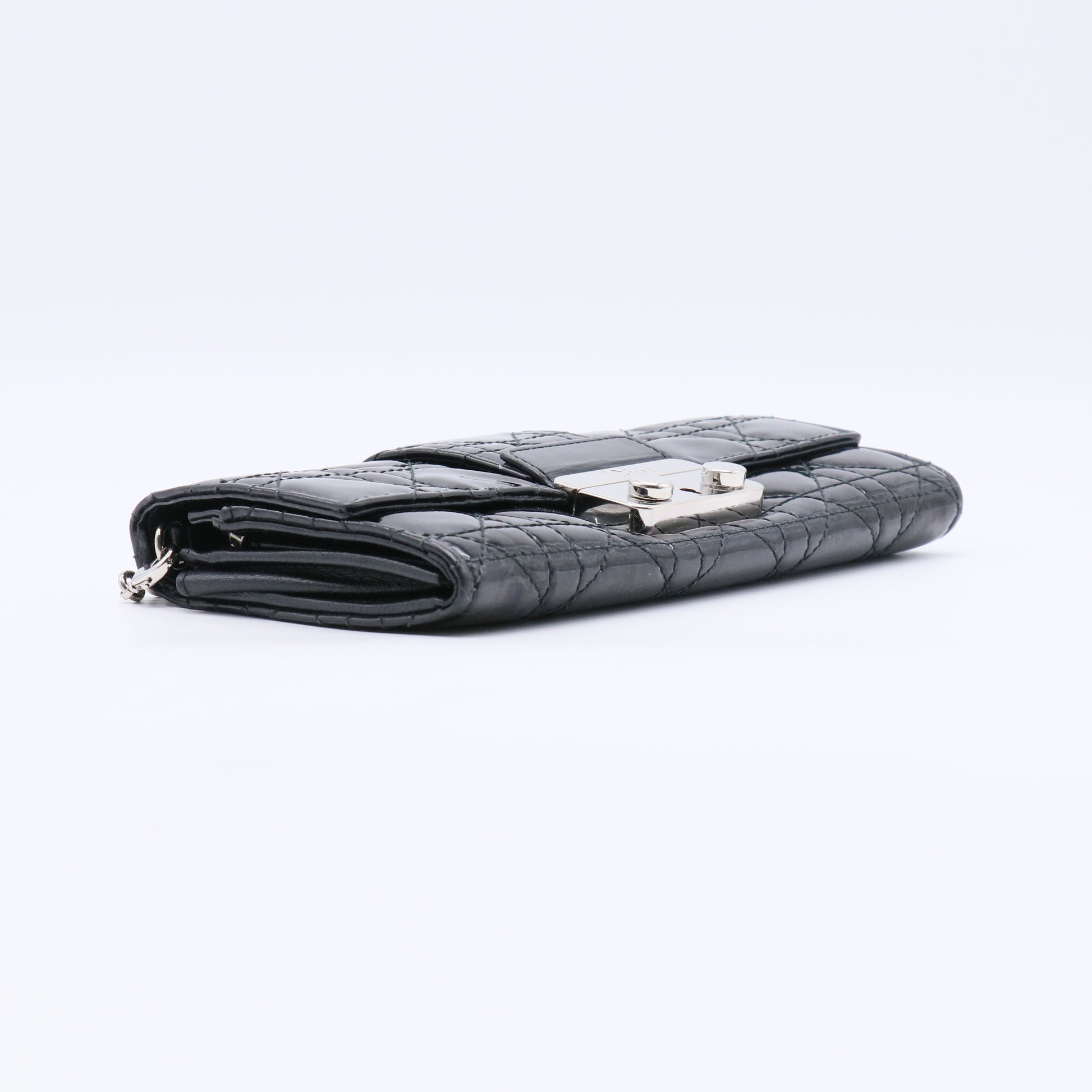 Black Cannage Quilted Patent Leather Wallet-On-Chain Clutch Bag  B20855