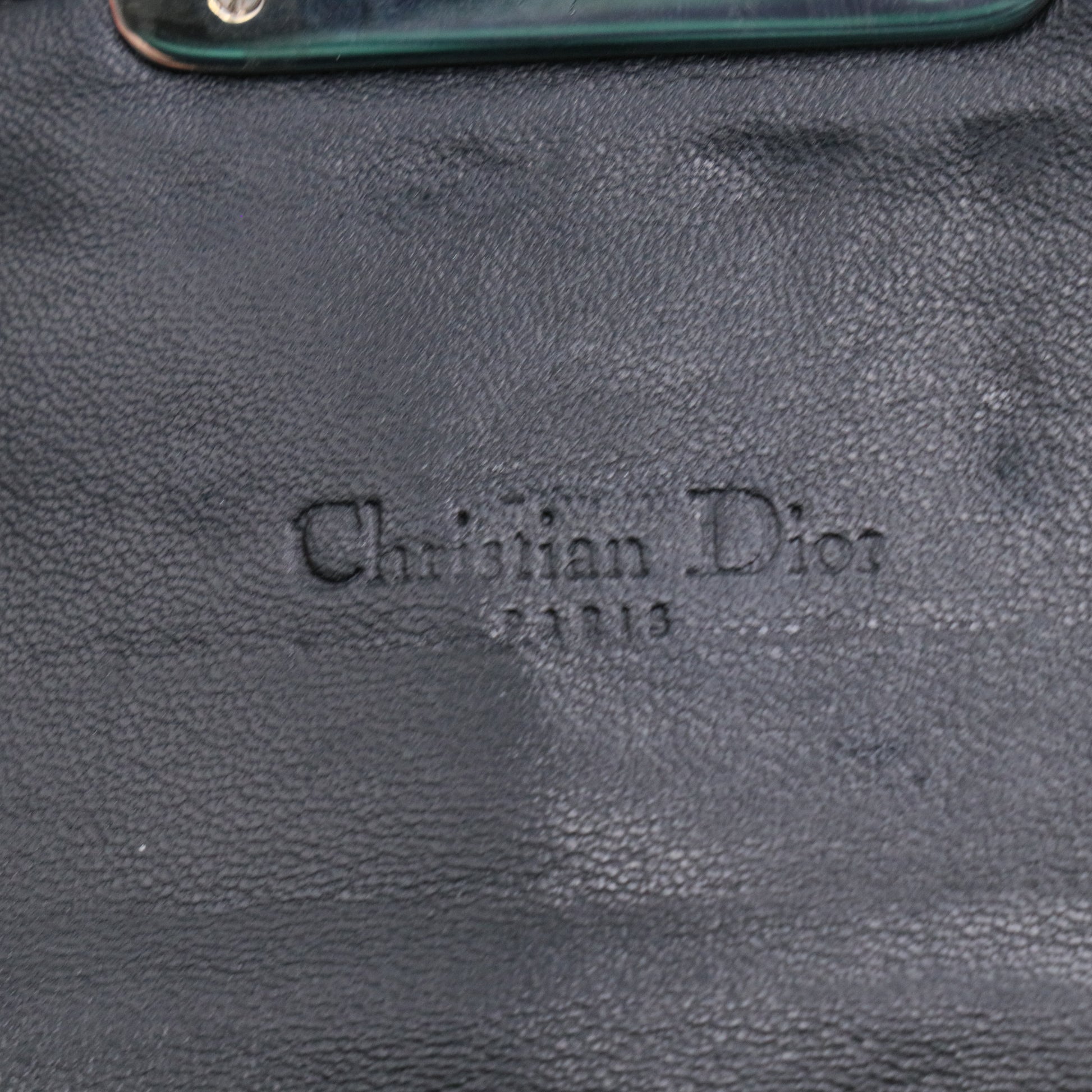 Black Cannage Quilted Patent Leather Wallet-On-Chain Clutch Bag  B20855
