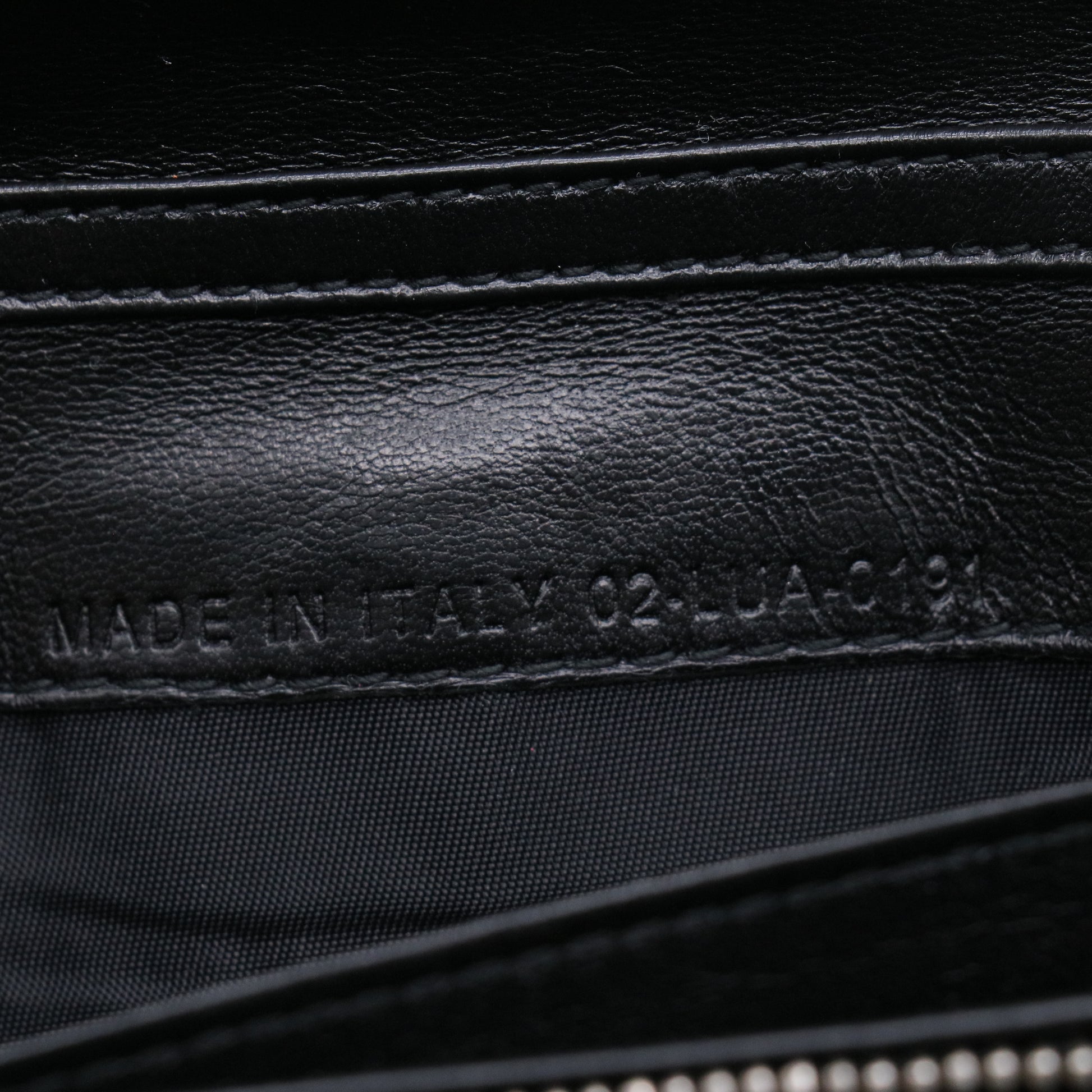 Black Cannage Quilted Patent Leather Wallet-On-Chain Clutch Bag  B20855