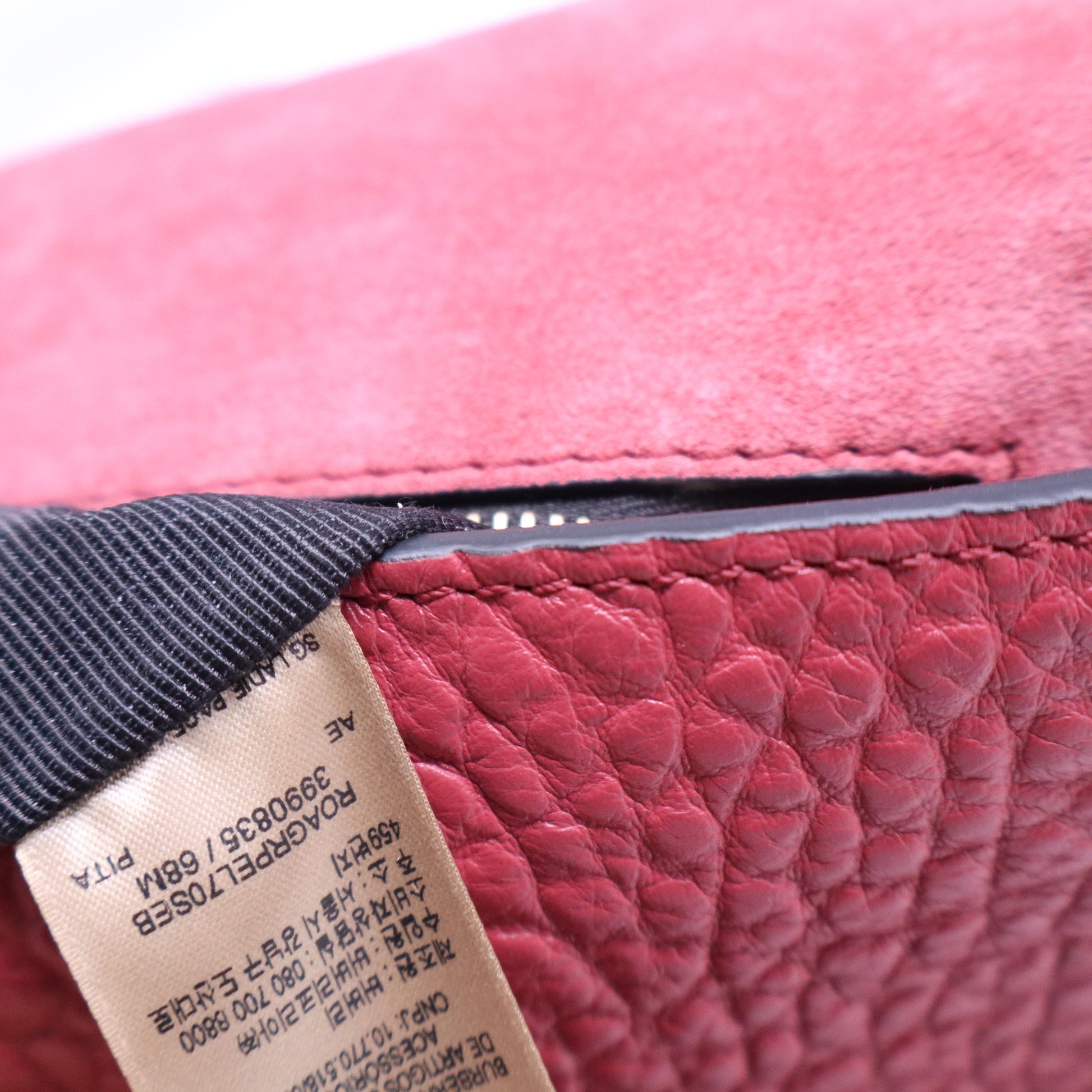 Signature Grain Medium Mildenhall Crossbody Bag Dark Plum W20899