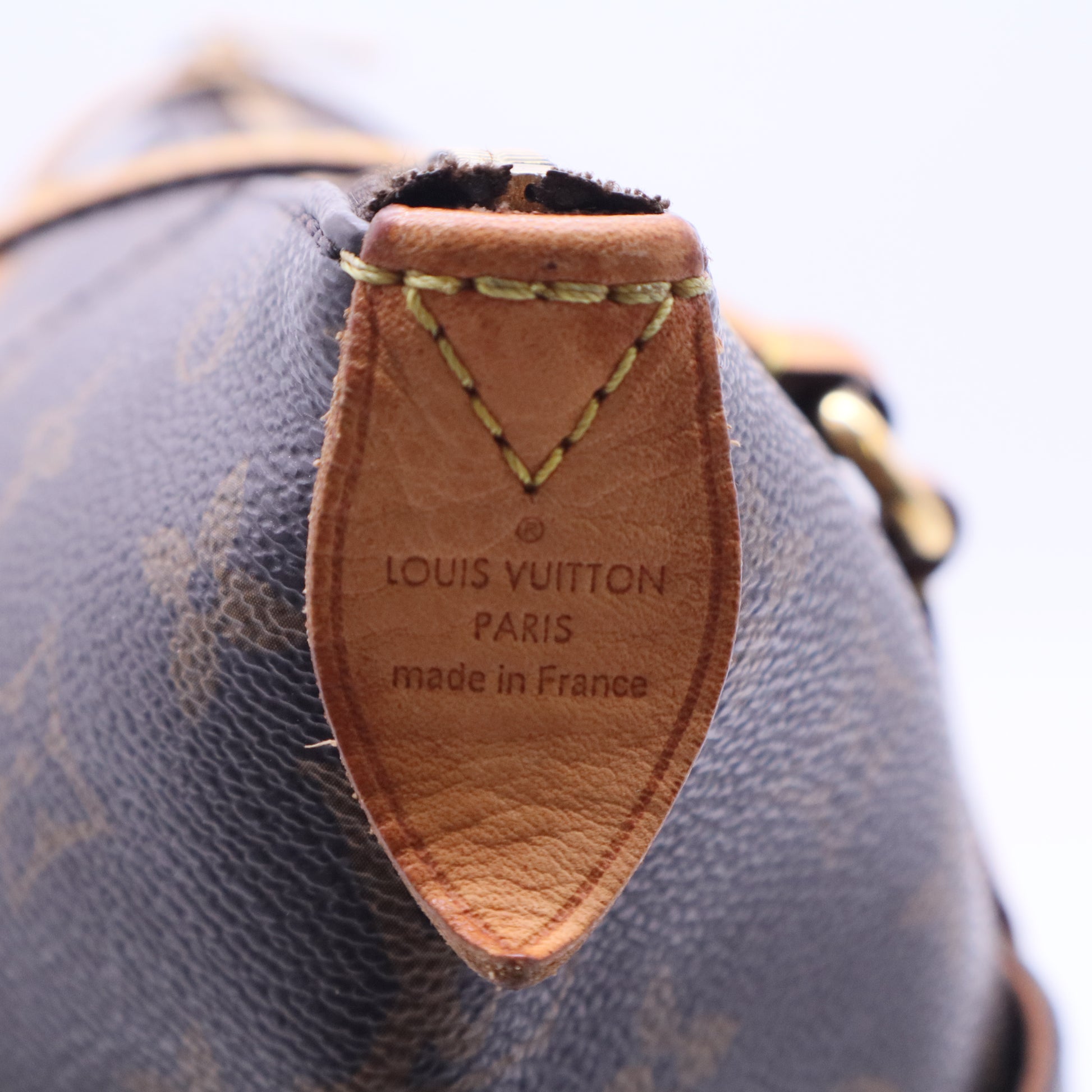 Totally Handbag Monogram Canvas MM B11774