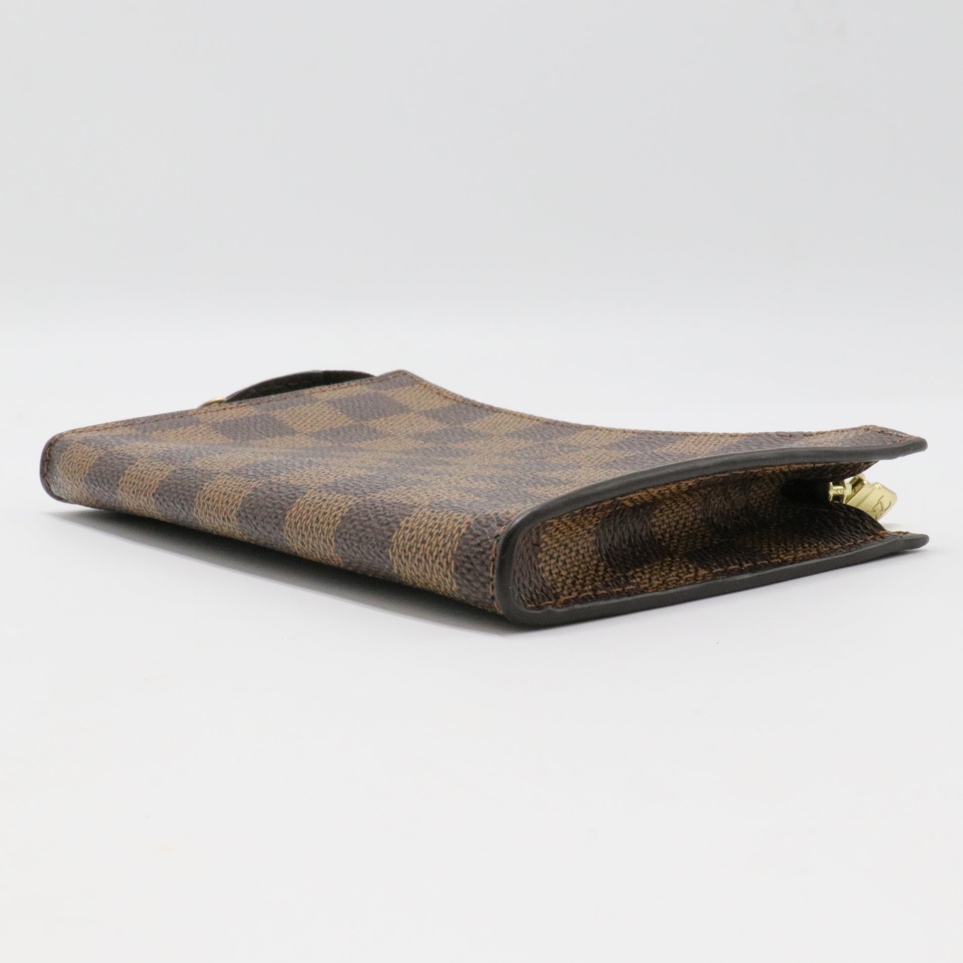 Damier Ebene Marais Bucket Pouch