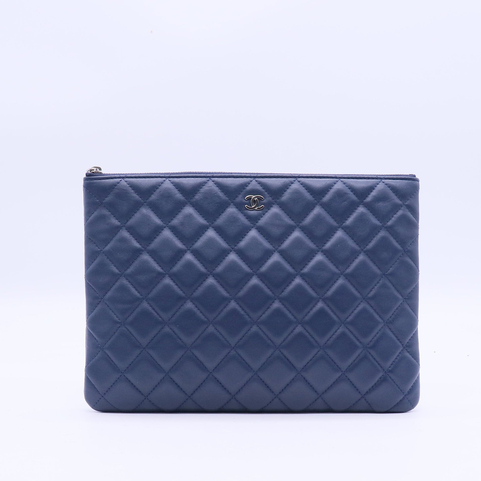 Chanel Blue Quilted Lambskin Leather Medium O-Case Zip Pouch twins LDJ3909