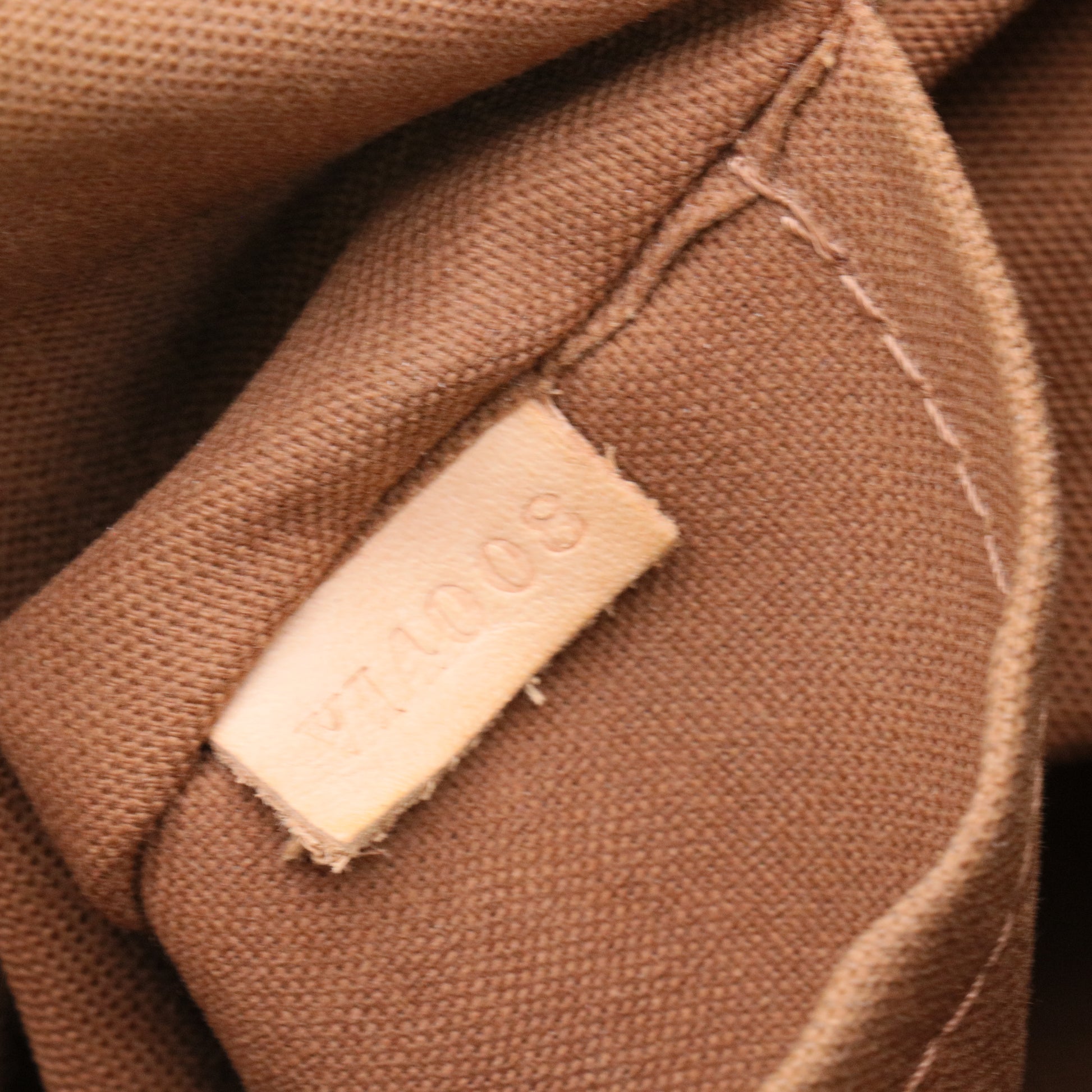 Tivoli Handbag Monogram Canvas PM