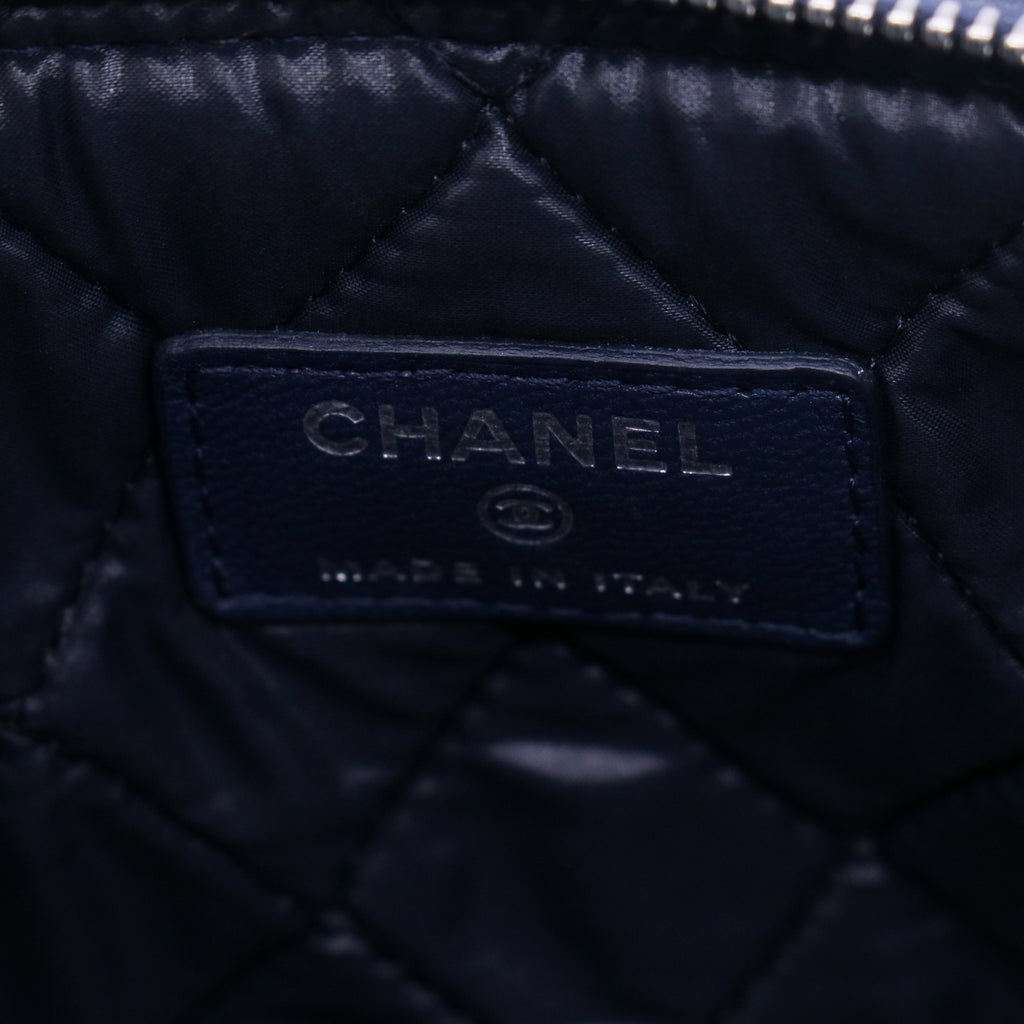 Chanel Blue Quilted Lambskin Leather Medium O-Case Zip Pouch twins LDJ3909