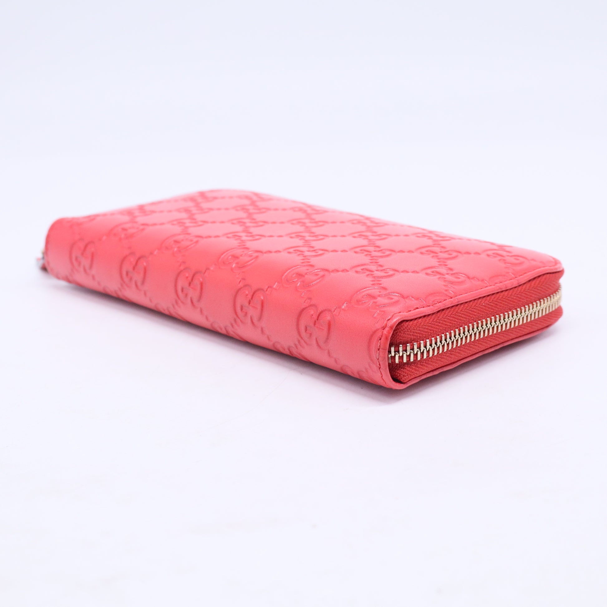 Signature Continental ssima Zip Around Wallet Red