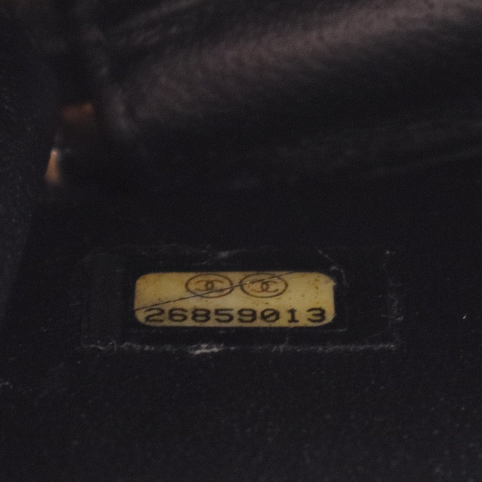 Caviar Quilted Small CC Filigree Vanity Case Black twins