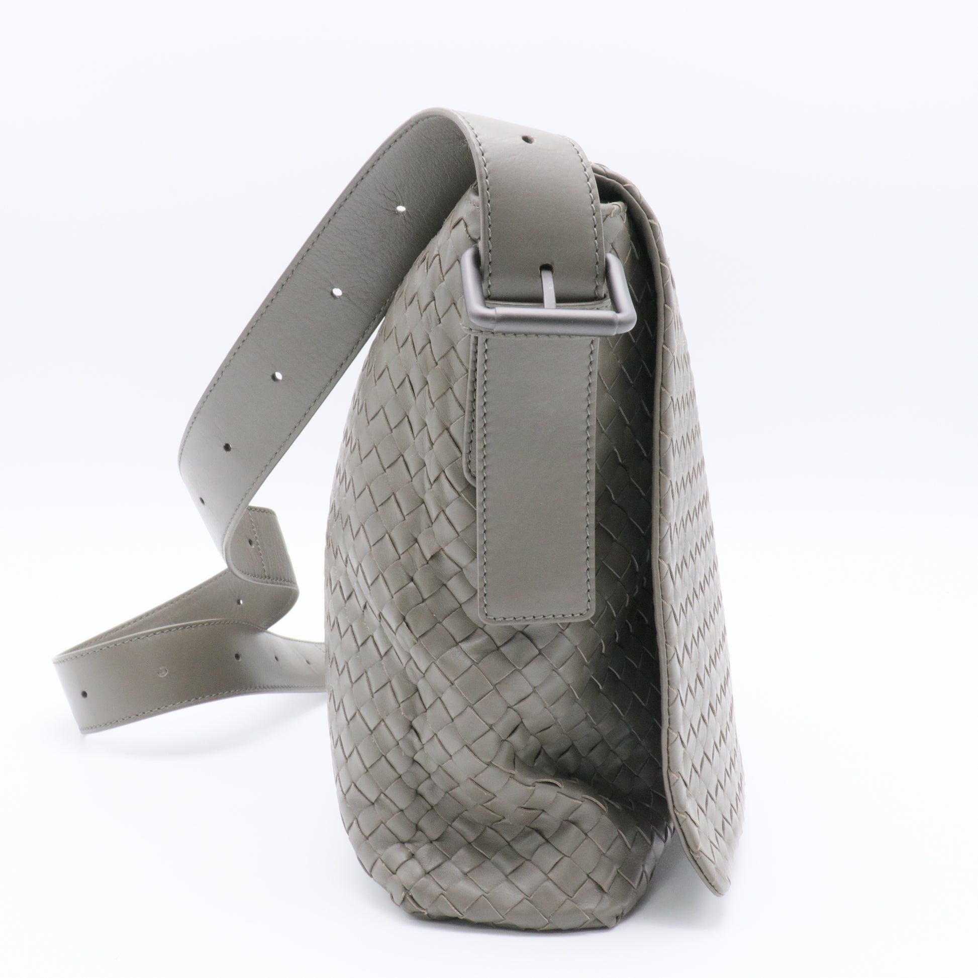 Square Flap Messenger Bag Intrecciato Nappa