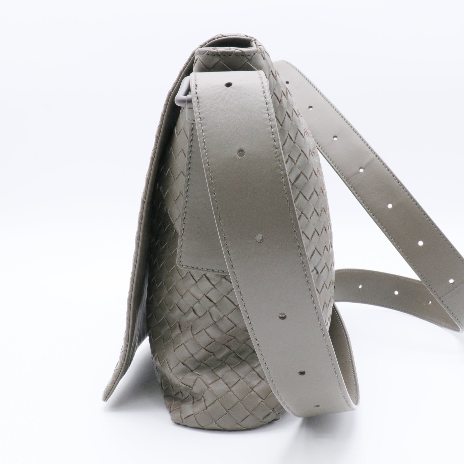 Square Flap Messenger Bag Intrecciato Nappa