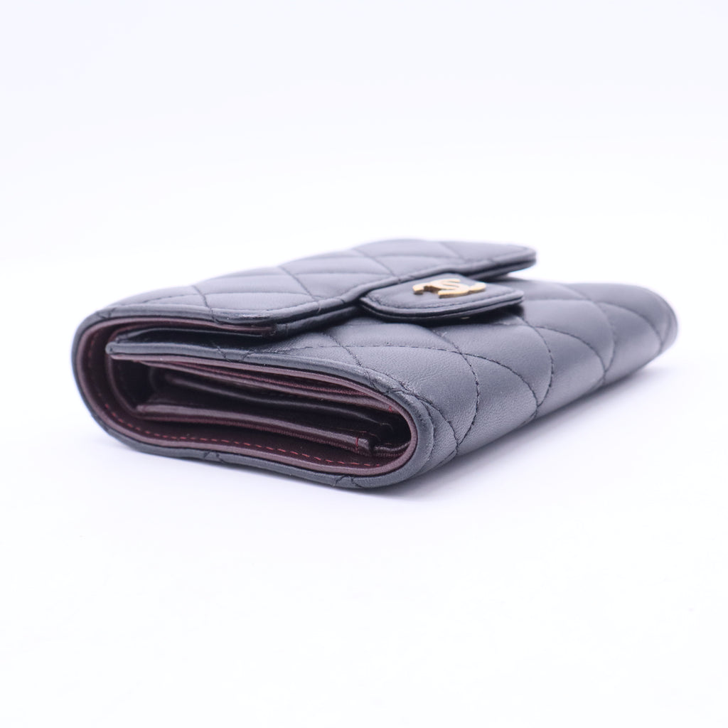 Interlocking CC Logo Trifold Wallet-W20119