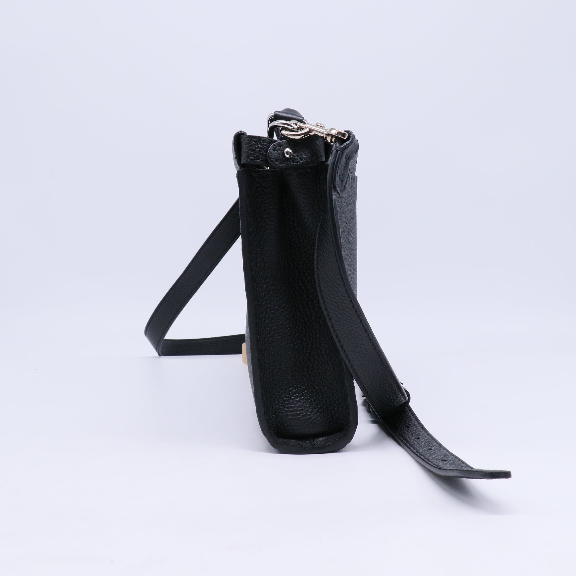 Fendi Peekaboo Fit B21854