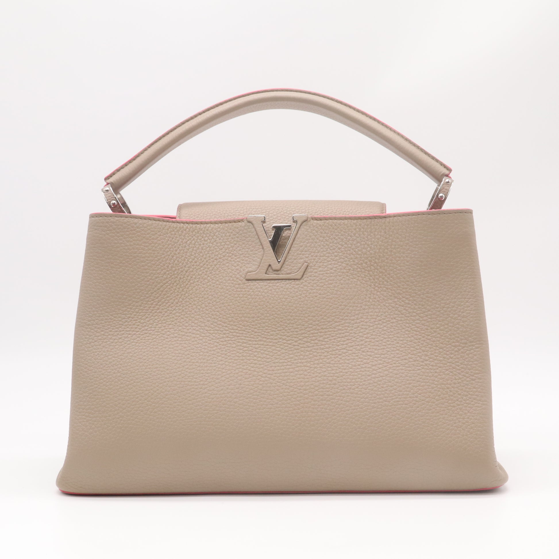 Taurillon Leather Capucines MM B22725