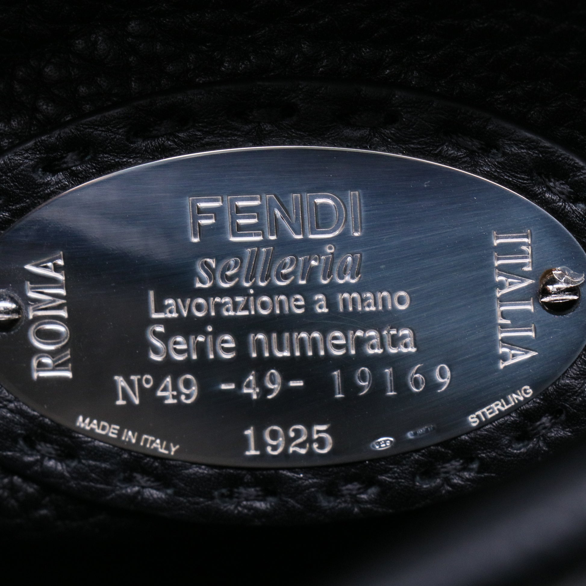 Fendi Peekaboo Fit B21854