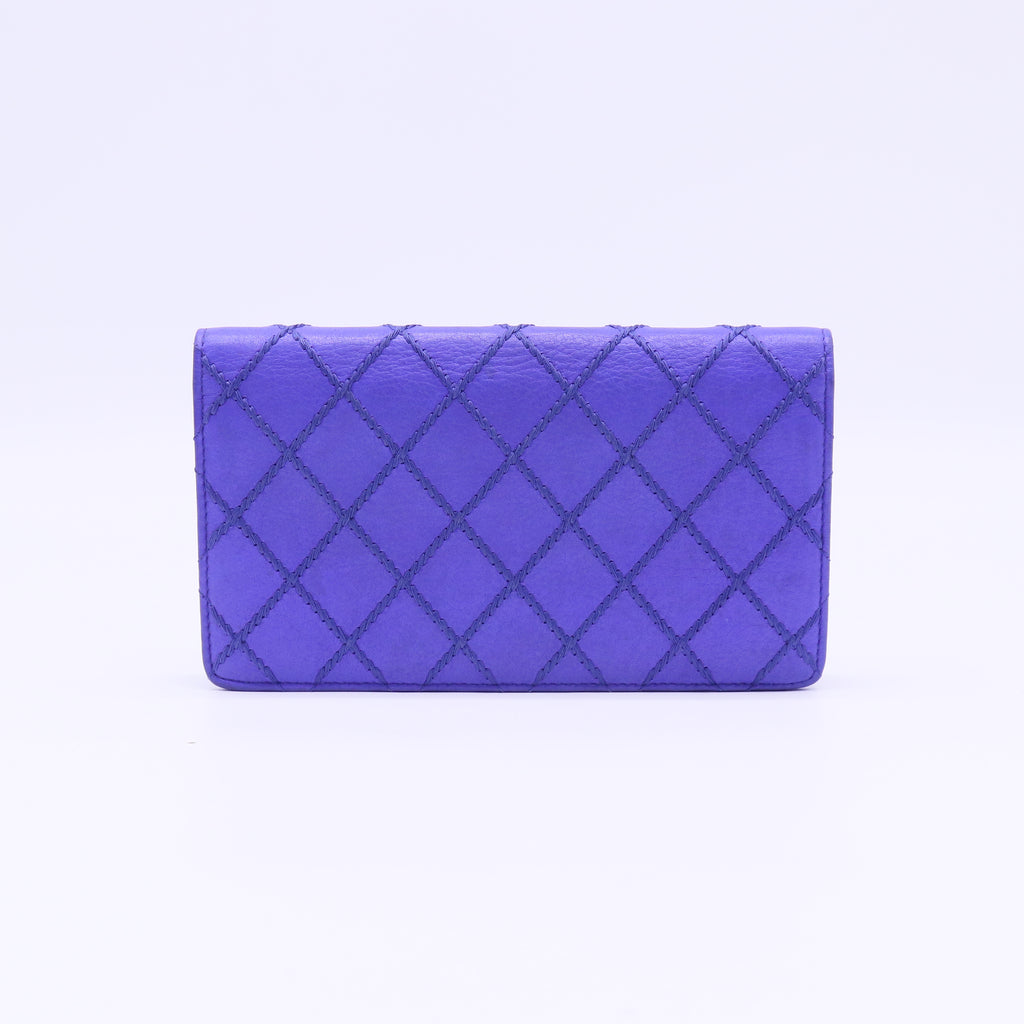 Chanel Diamond Stitch Yen Long Bifold Wallet W22238